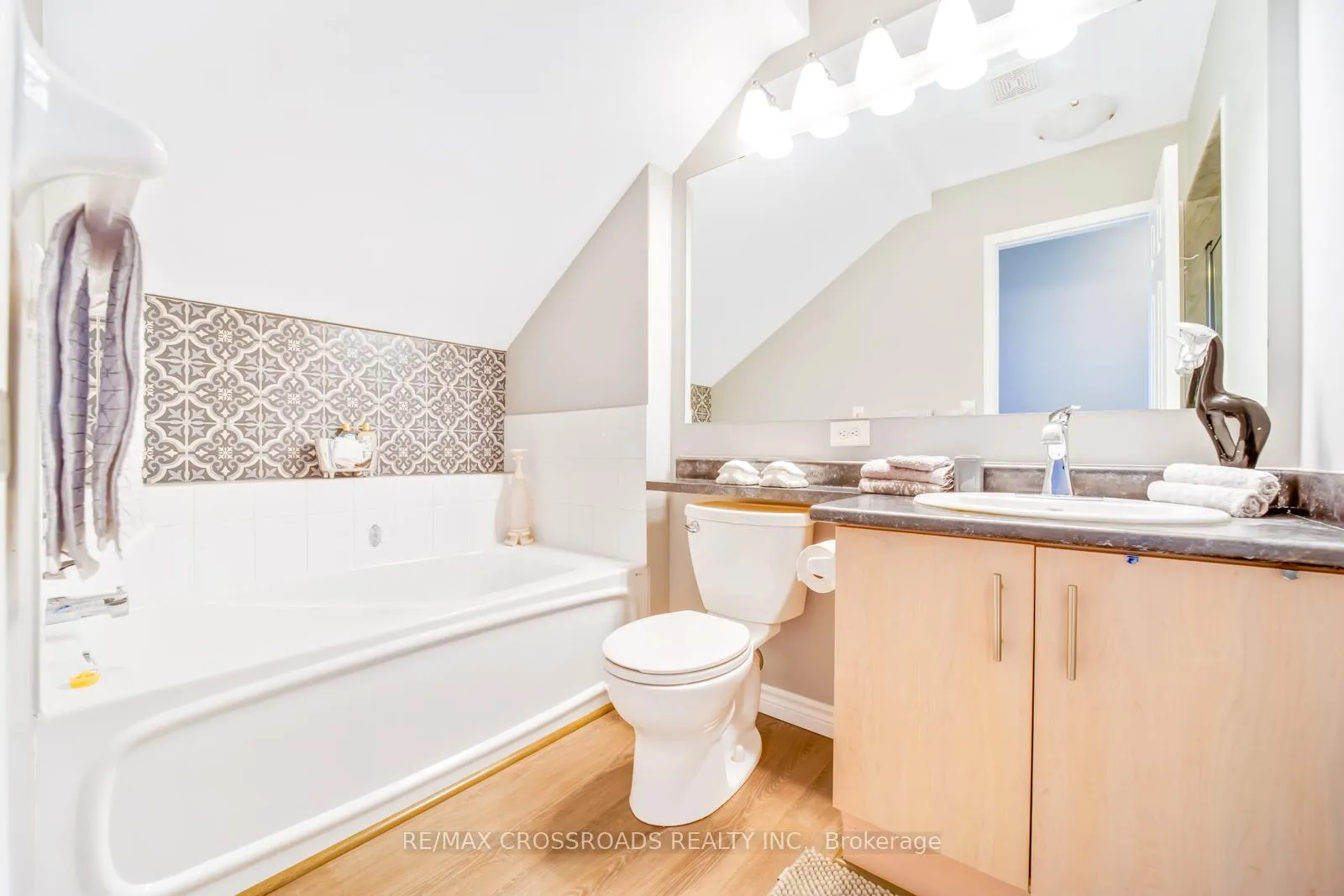 Photo 15 of Unit 18, 2 Hedge End Road, Scarborough, Rouge — HOMEH