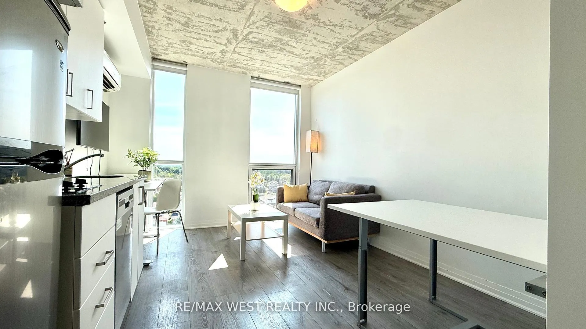 Photo 2 of Unit 712, 1900 Simcoe Street N, Oshawa, Samac — HOMEH
