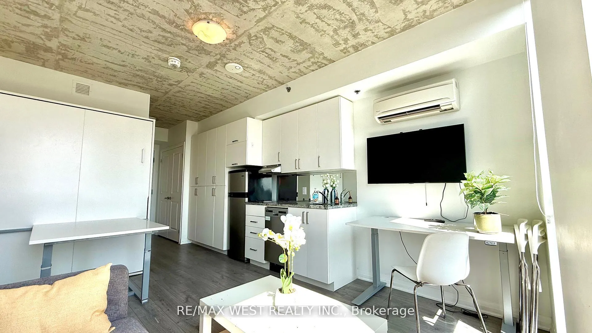 Photo 3 of Unit 712, 1900 Simcoe Street N, Oshawa, Samac — HOMEH