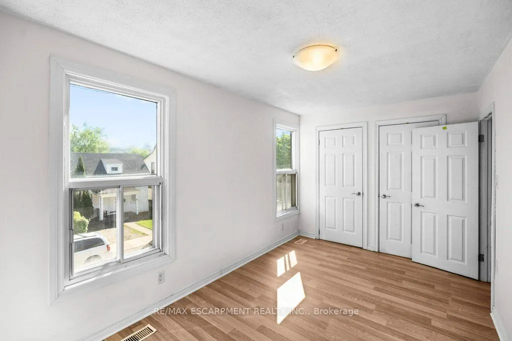 Photo 28 of 21 Mayflower Avenue, Hamilton, Crown Point — HOMEH