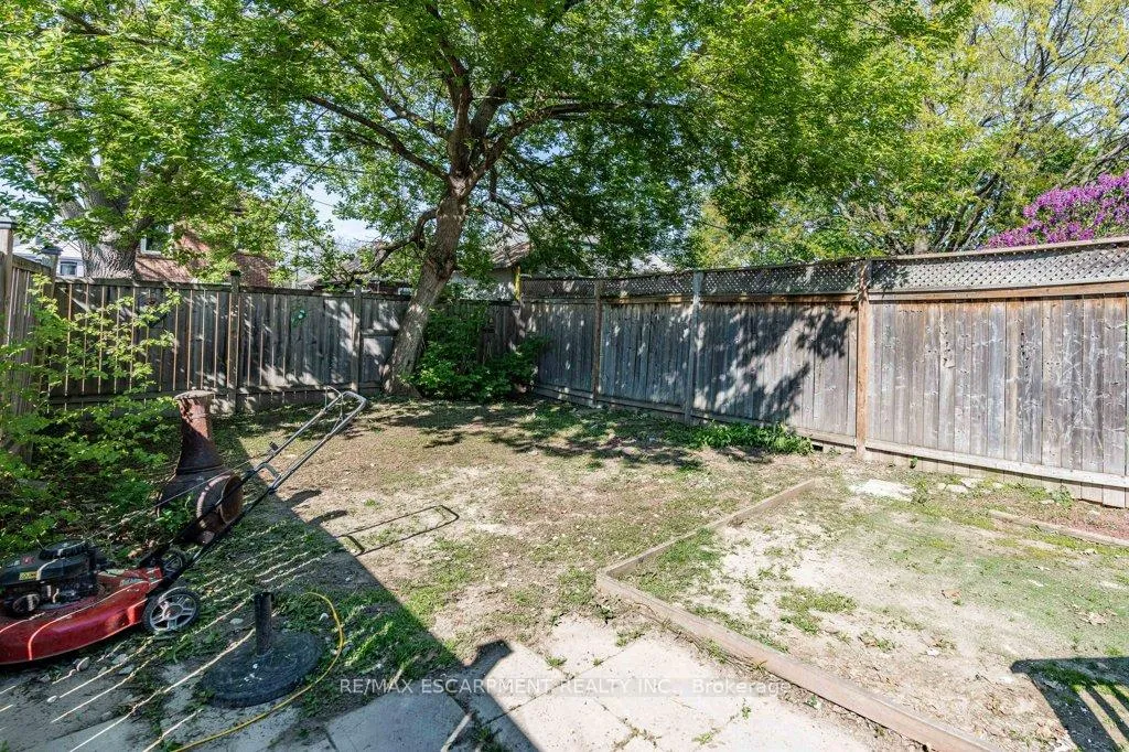 Photo 33 of 21 Mayflower Avenue, Hamilton, Crown Point — HOMEH
