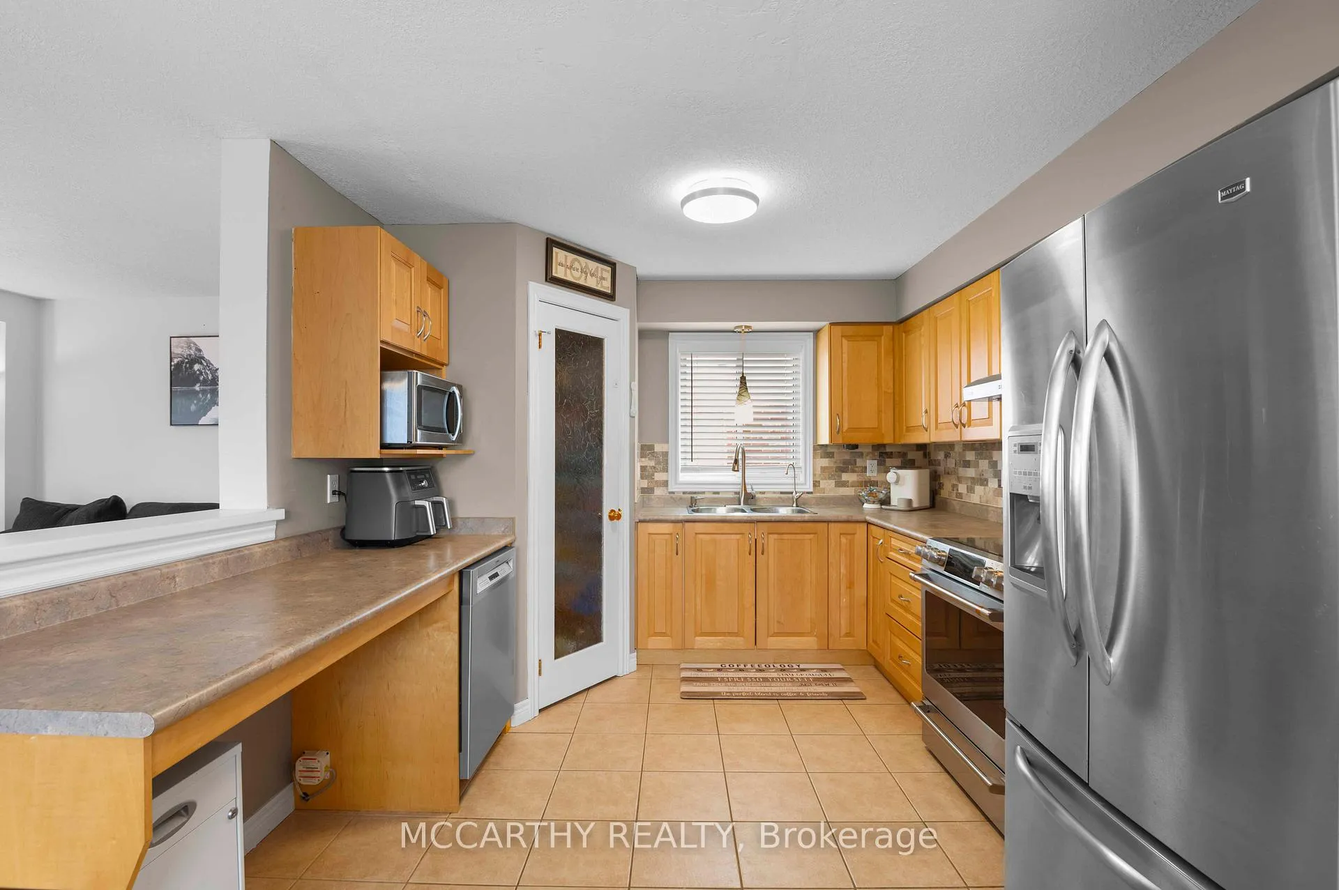 Photo 13 of 337 Rintoul Crescent, Shelburne — HOMEH