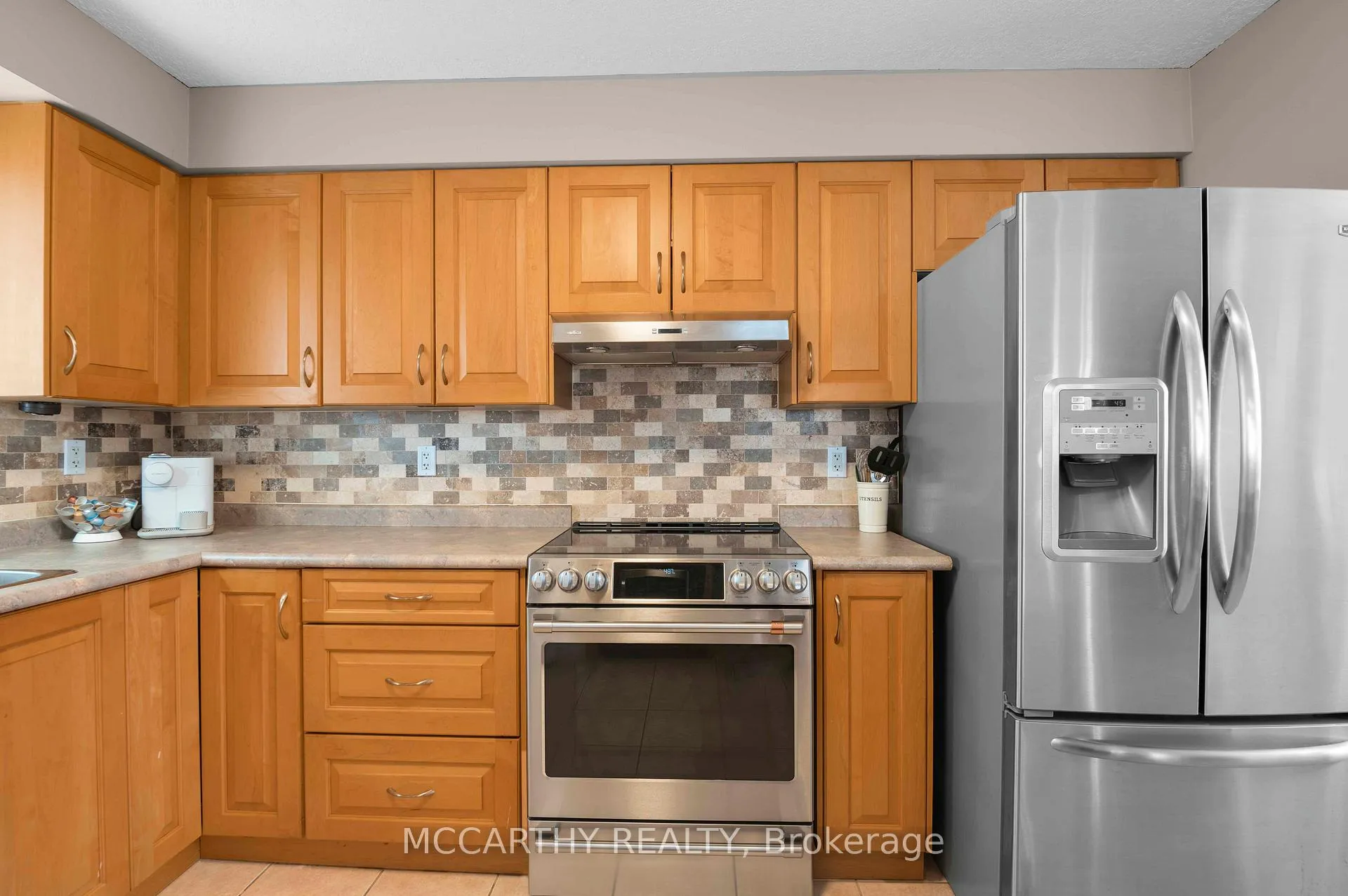 Photo 14 of 337 Rintoul Crescent, Shelburne — HOMEH