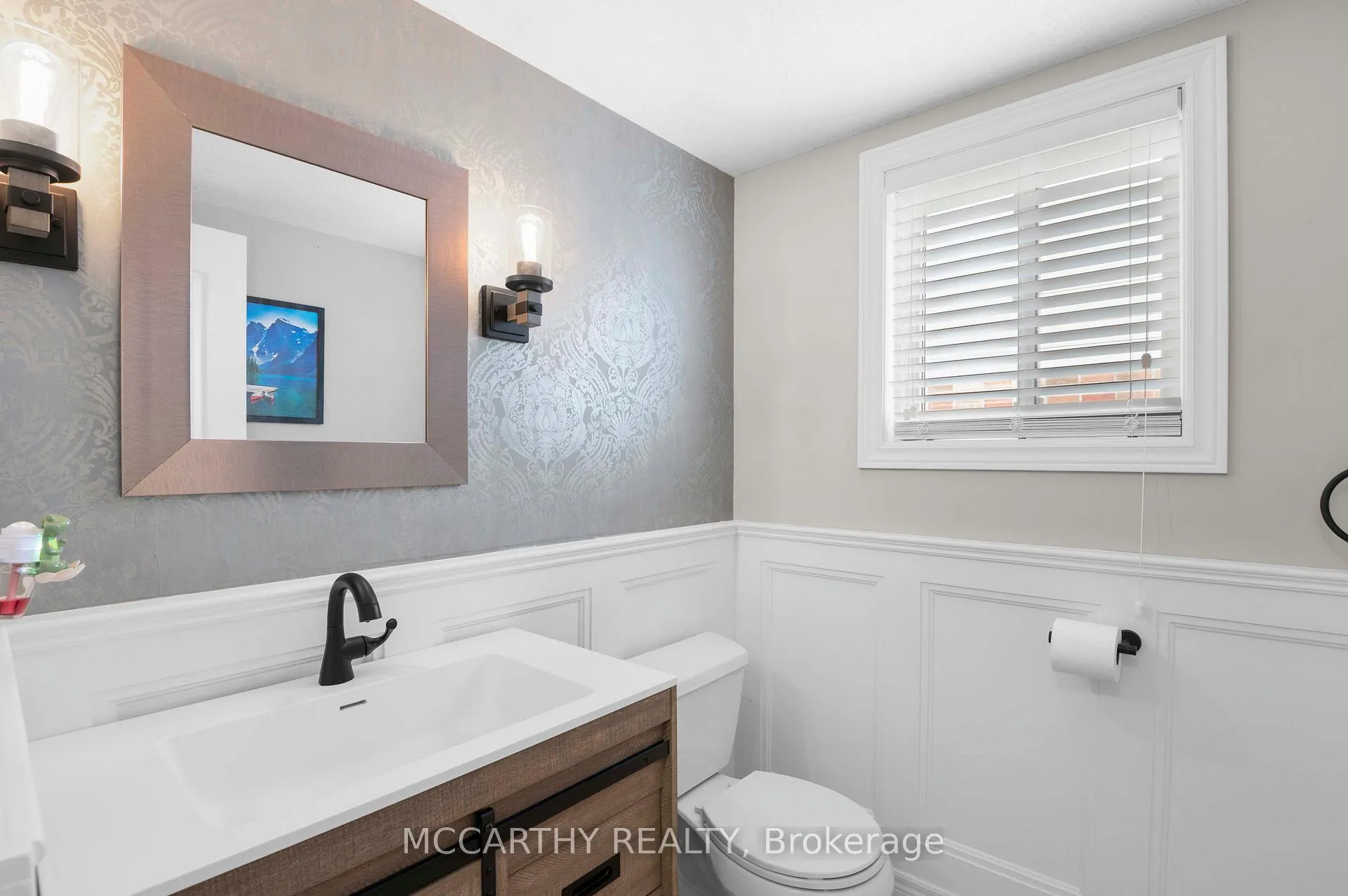 Photo 21 of 337 Rintoul Crescent, Shelburne — HOMEH