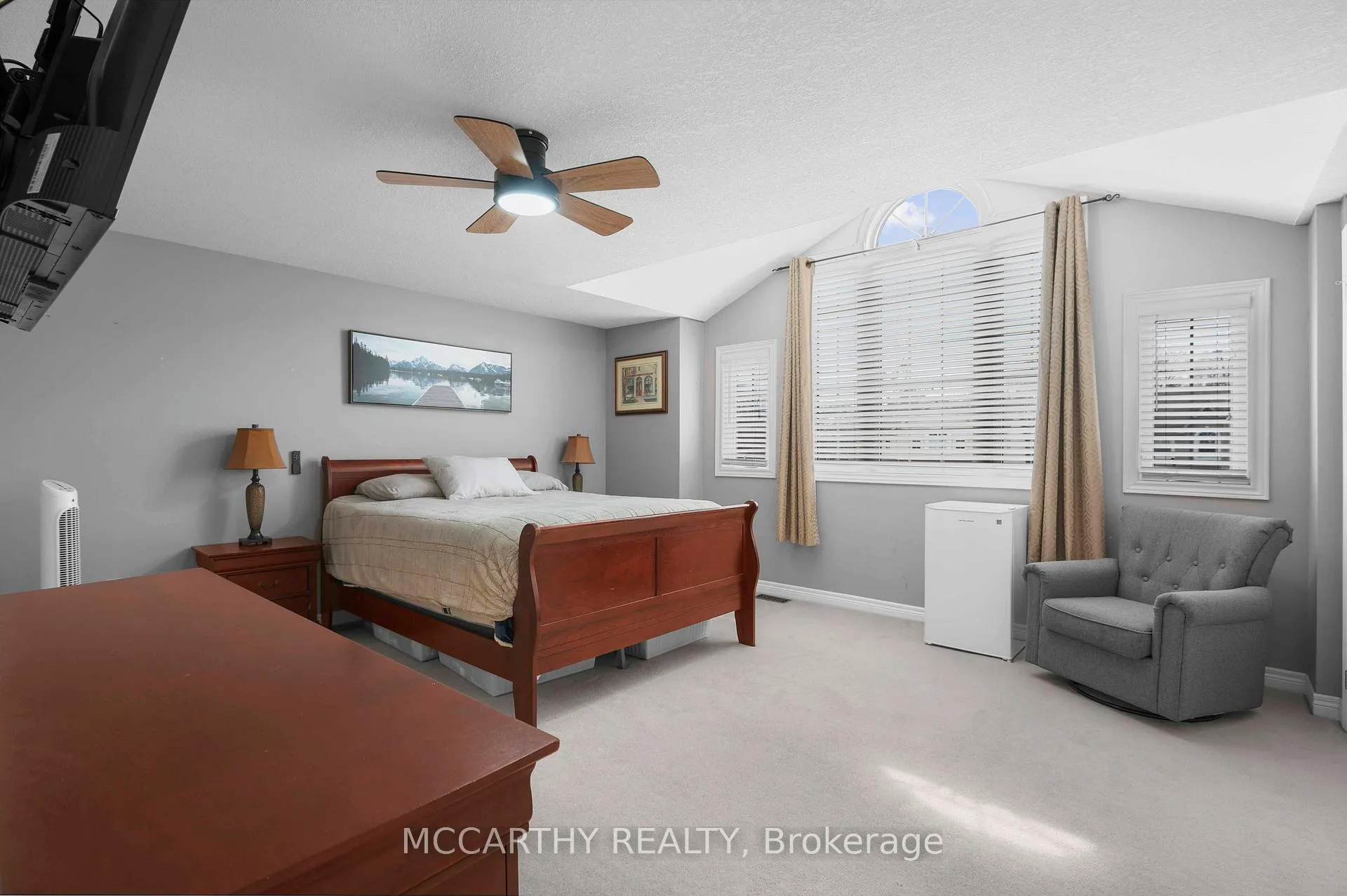 Photo 25 of 337 Rintoul Crescent, Shelburne — HOMEH
