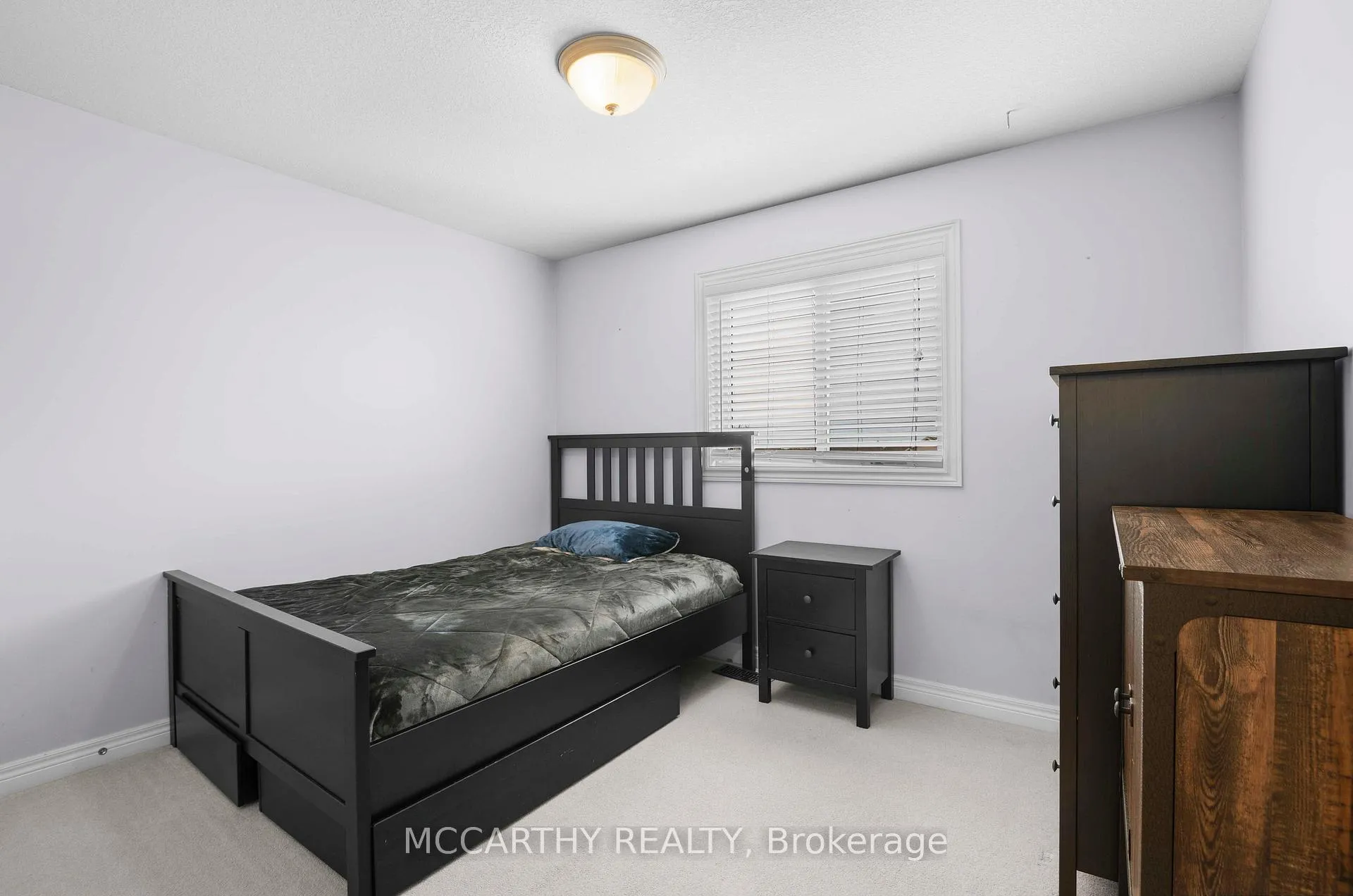 Photo 32 of 337 Rintoul Crescent, Shelburne — HOMEH