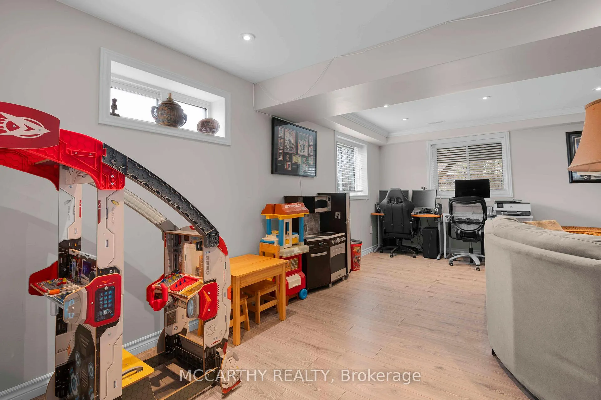 Photo 40 of 337 Rintoul Crescent, Shelburne — HOMEH
