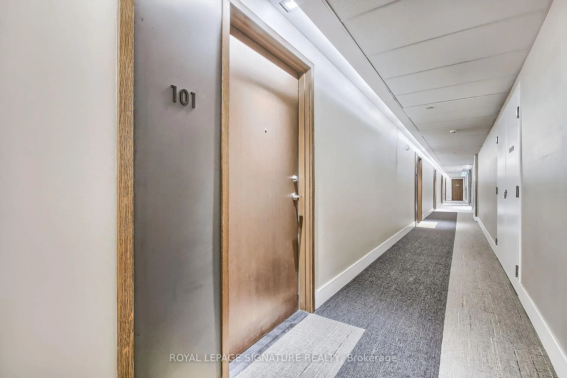 Photo 4 of Unit 101, 1331 Queen Street E, Toronto, Greenwood-Coxwell — HOMEH