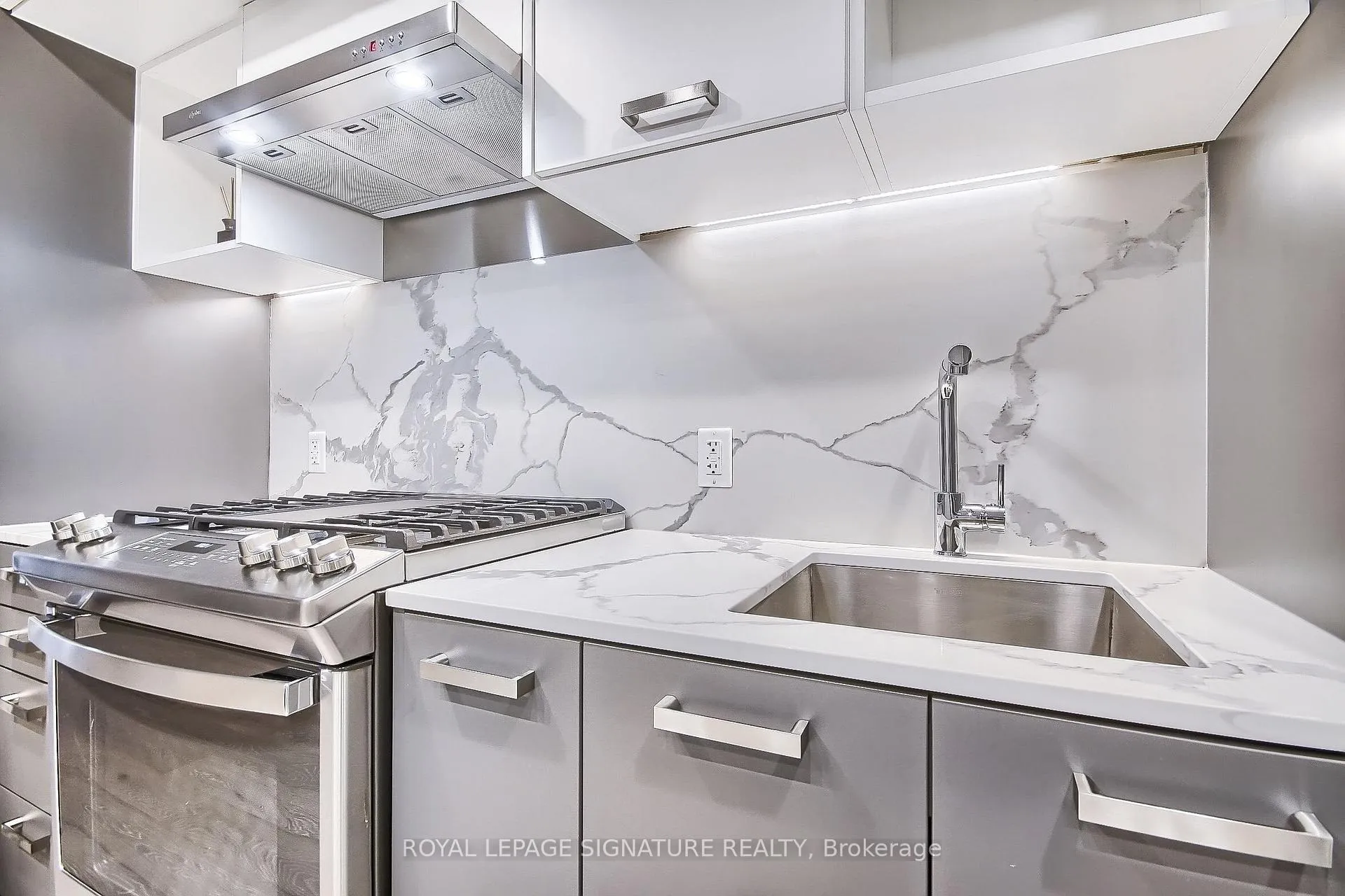 Photo 9 of Unit 101, 1331 Queen Street E, Toronto, Greenwood-Coxwell — HOMEH
