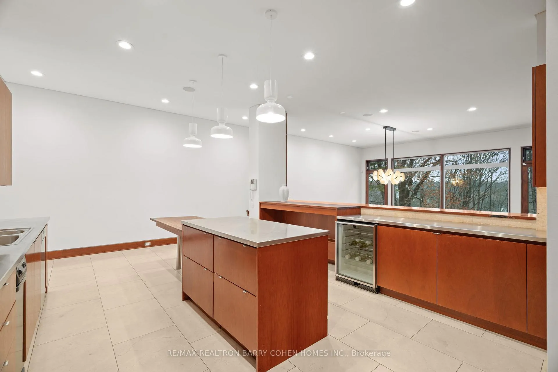 Photo 7 of 33 Fairway Heights Drive, Markham, Bayview Fairway-Bayview Country Club Estates — HOMEH