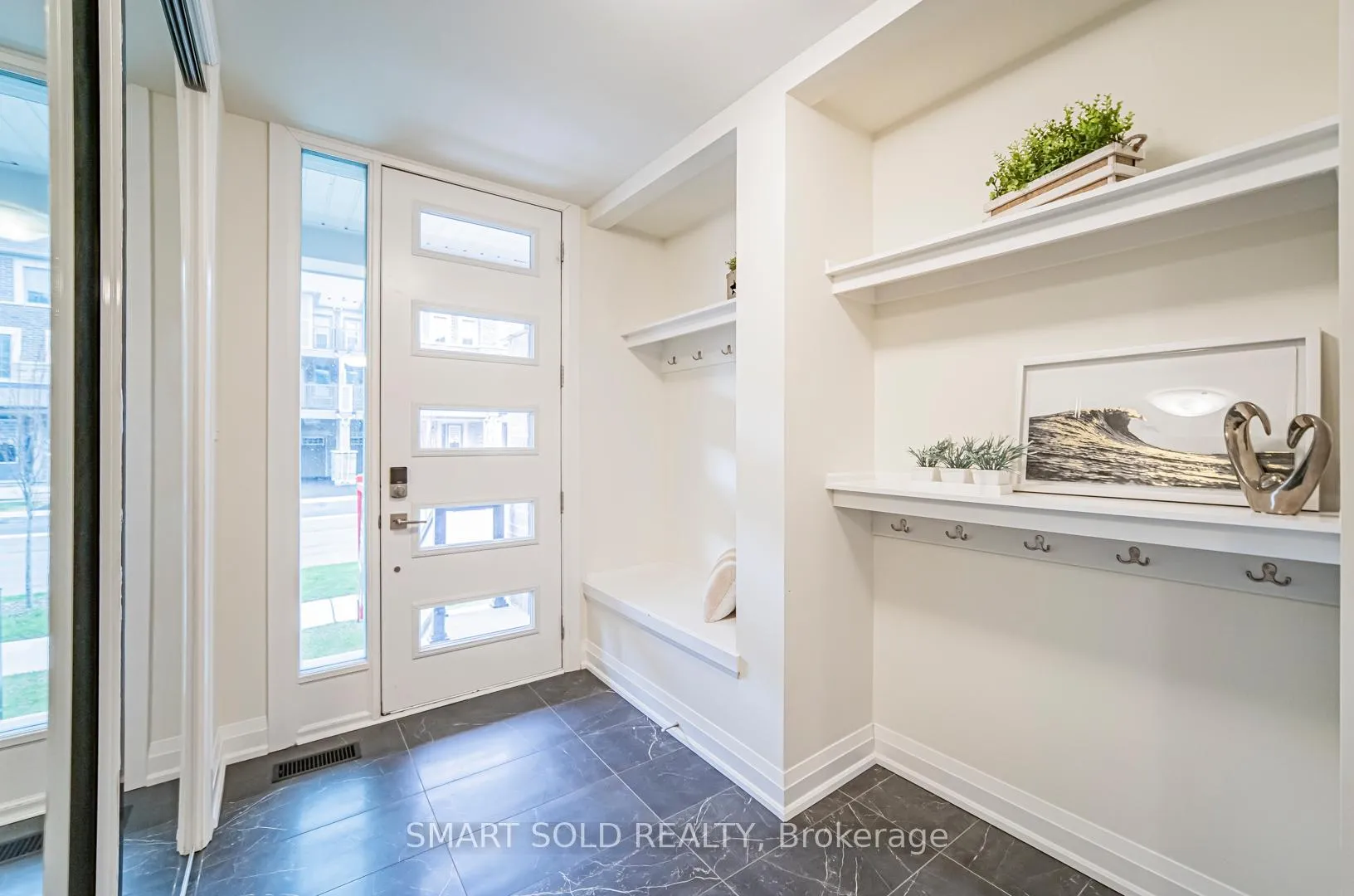 Photo 5 of 34 Thomas Frisby Jr Crescent, Markham, Victoria Square — HOMEH