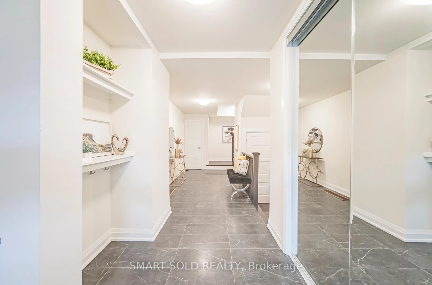 Photo 6 of 34 Thomas Frisby Jr Crescent, Markham, Victoria Square — HOMEH