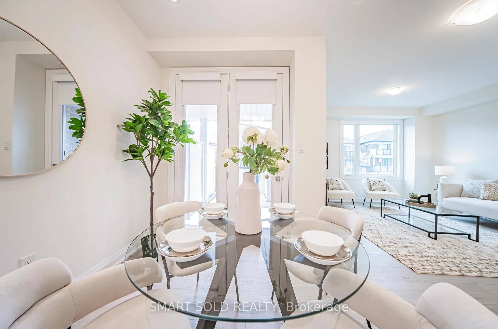 Photo 16 of 34 Thomas Frisby Jr Crescent, Markham, Victoria Square — HOMEH