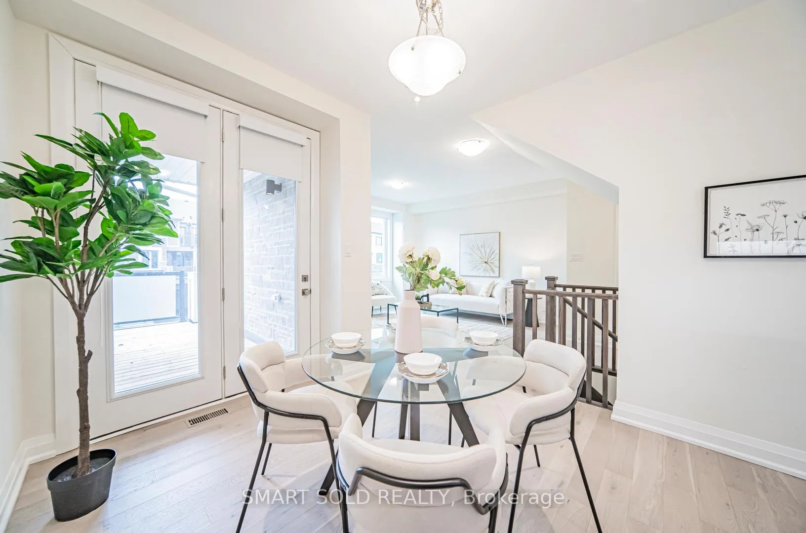 Photo 17 of 34 Thomas Frisby Jr Crescent, Markham, Victoria Square — HOMEH