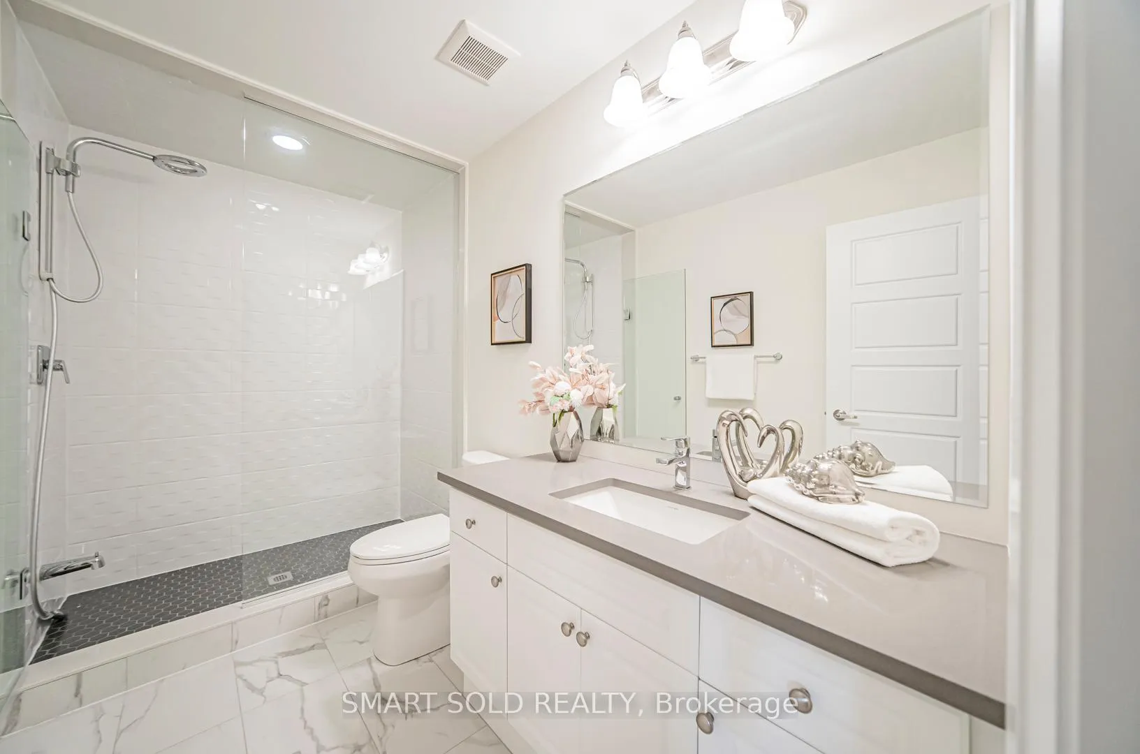Photo 32 of 34 Thomas Frisby Jr Crescent, Markham, Victoria Square — HOMEH
