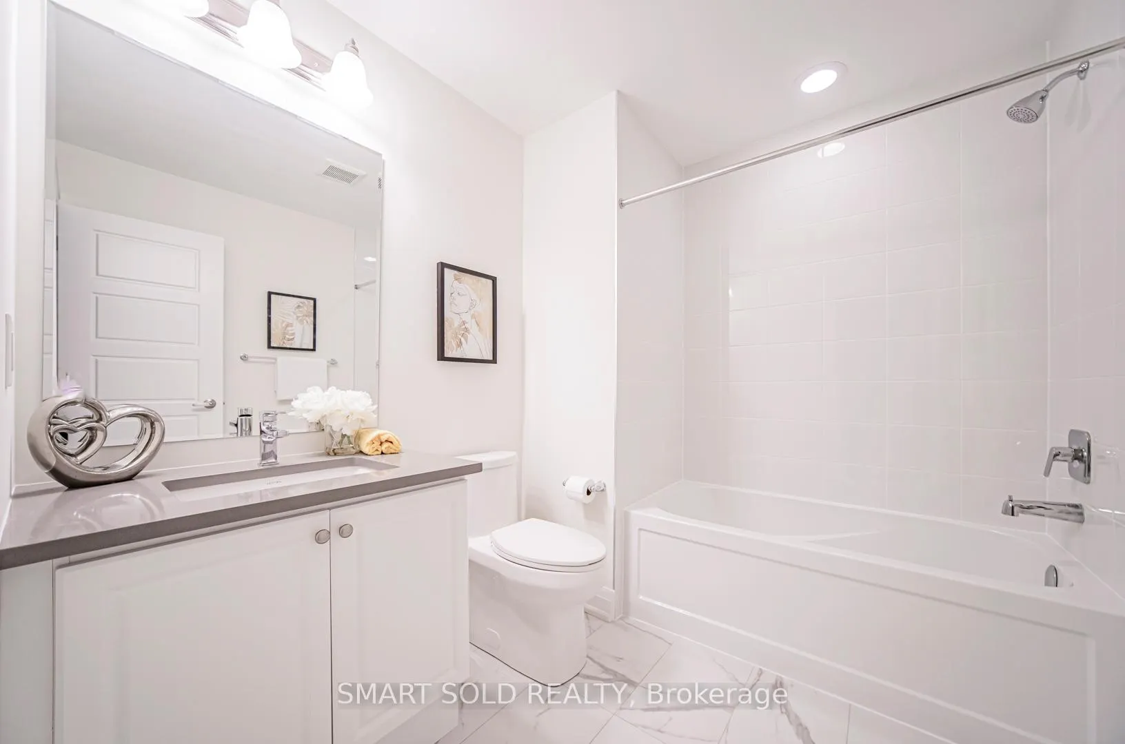 Photo 43 of 34 Thomas Frisby Jr Crescent, Markham, Victoria Square — HOMEH
