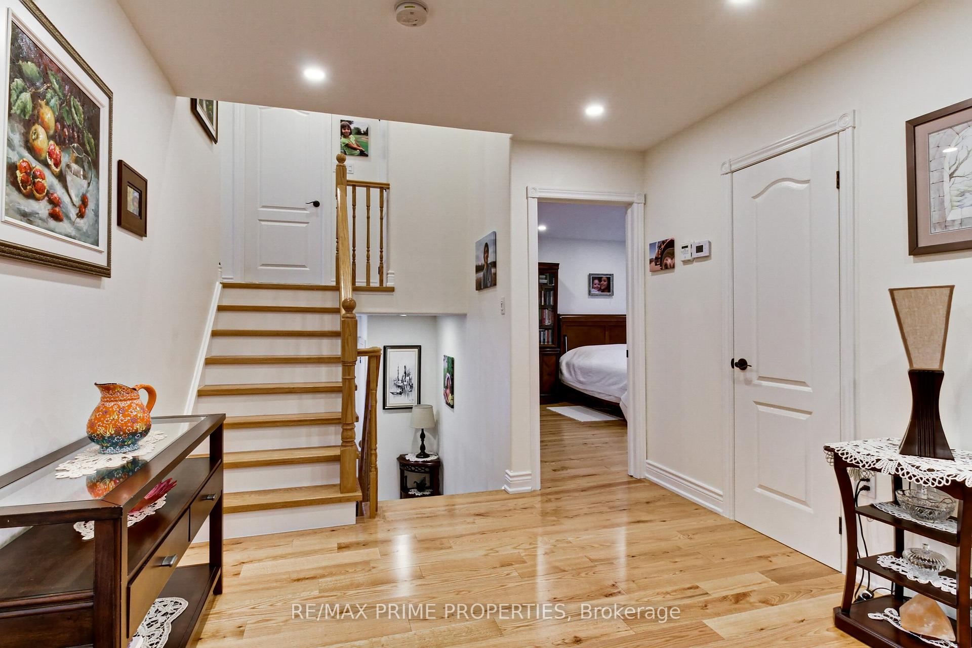 Photo 10 of 11 Kerfoot Crescent, Georgina, Historic Lakeshore Communities — HOMEH