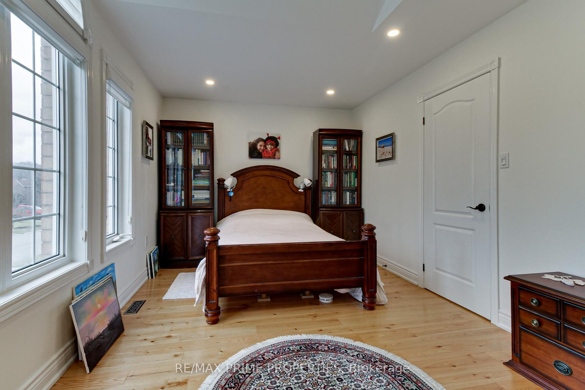 Photo 17 of 11 Kerfoot Crescent, Georgina, Historic Lakeshore Communities — HOMEH