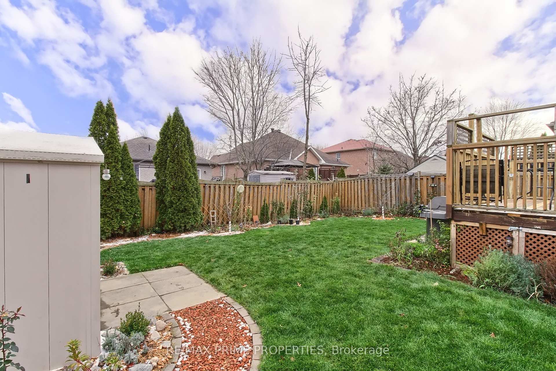 Photo 29 of 11 Kerfoot Crescent, Georgina, Historic Lakeshore Communities — HOMEH