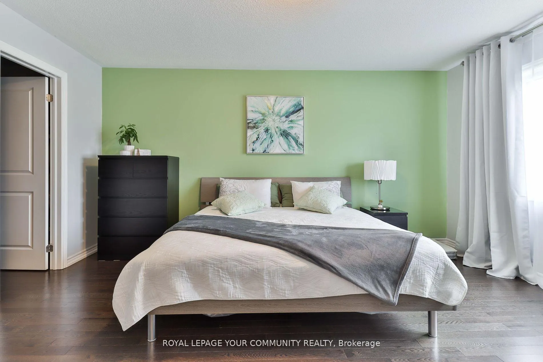 Photo 18 of 2173 Grainger Loop, Innisfil, Rural Innisfil — HOMEH