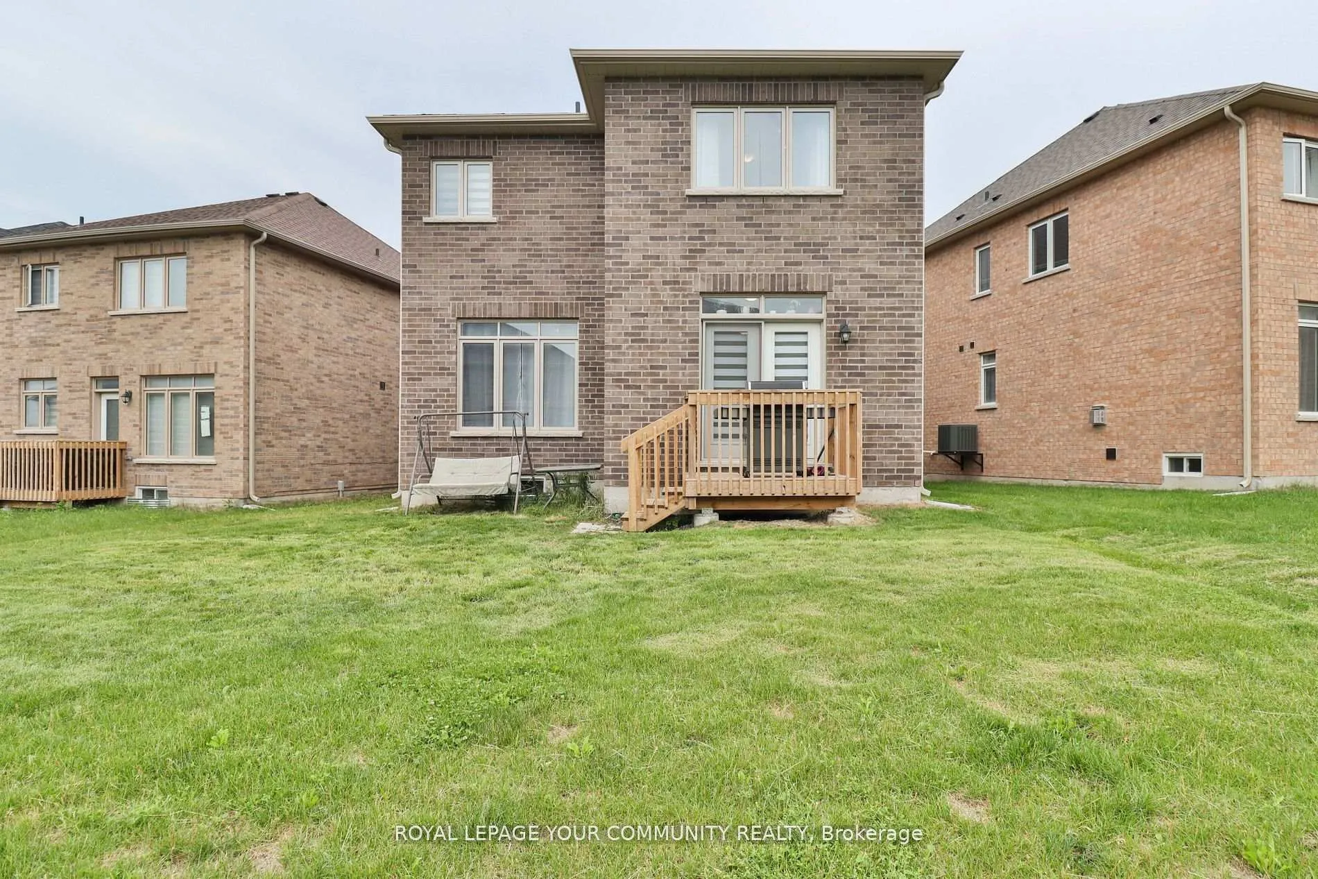 Photo 30 of 2173 Grainger Loop, Innisfil, Rural Innisfil — HOMEH