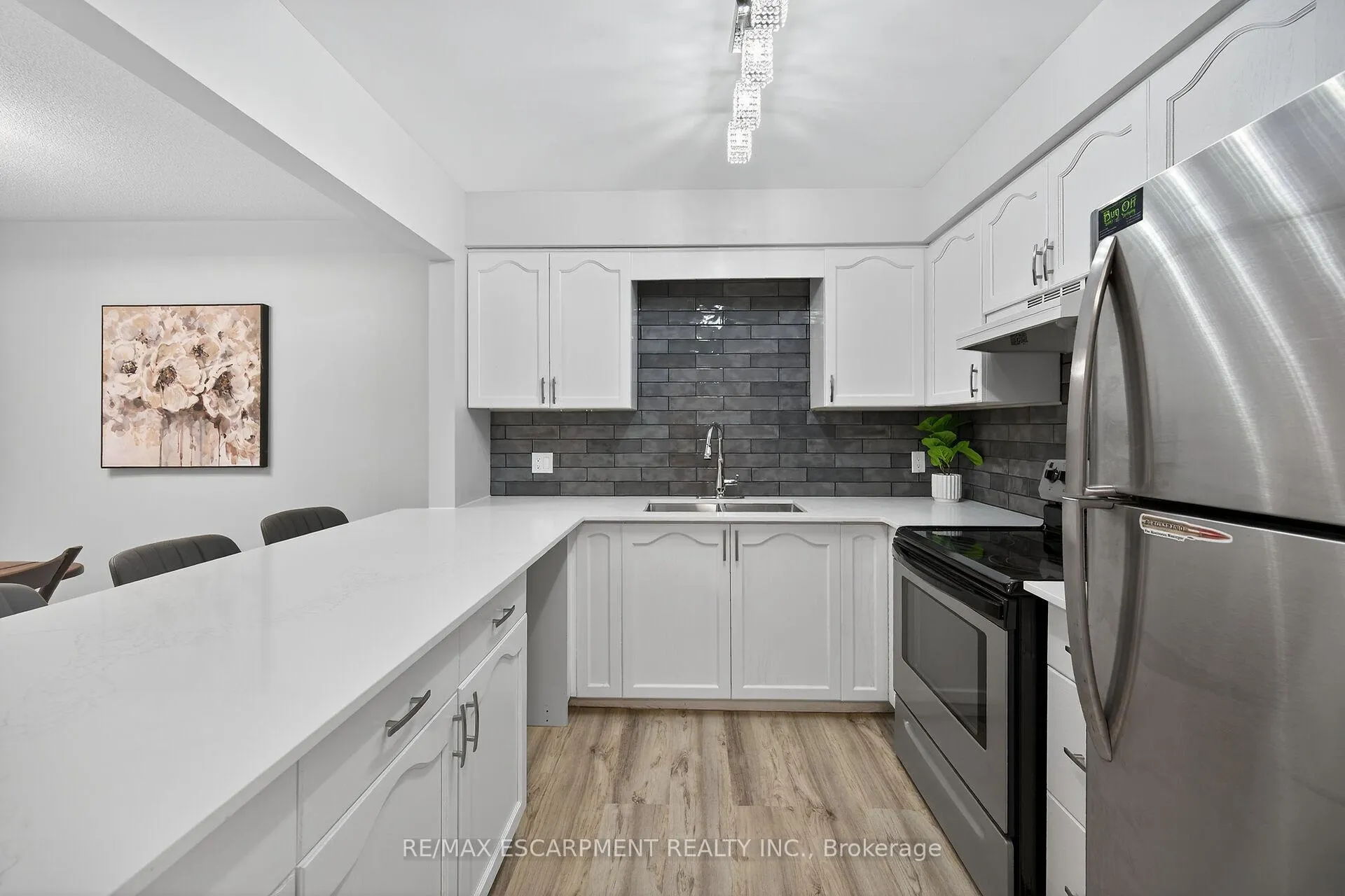 Photo 8 of Unit 11, 54 Argyle Street S, Haldimand — HOMEH