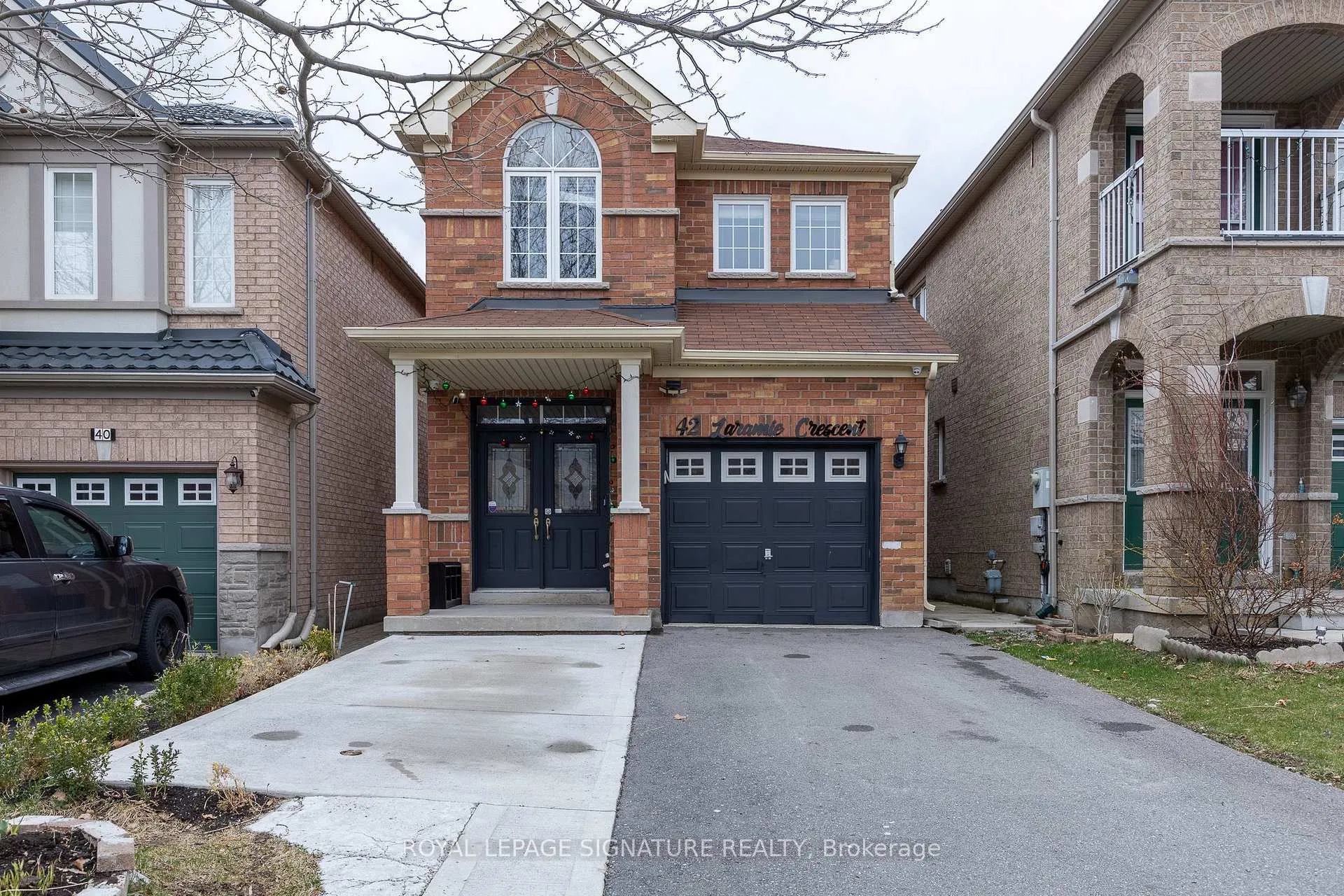 Front of 42 Laramie Crescent W