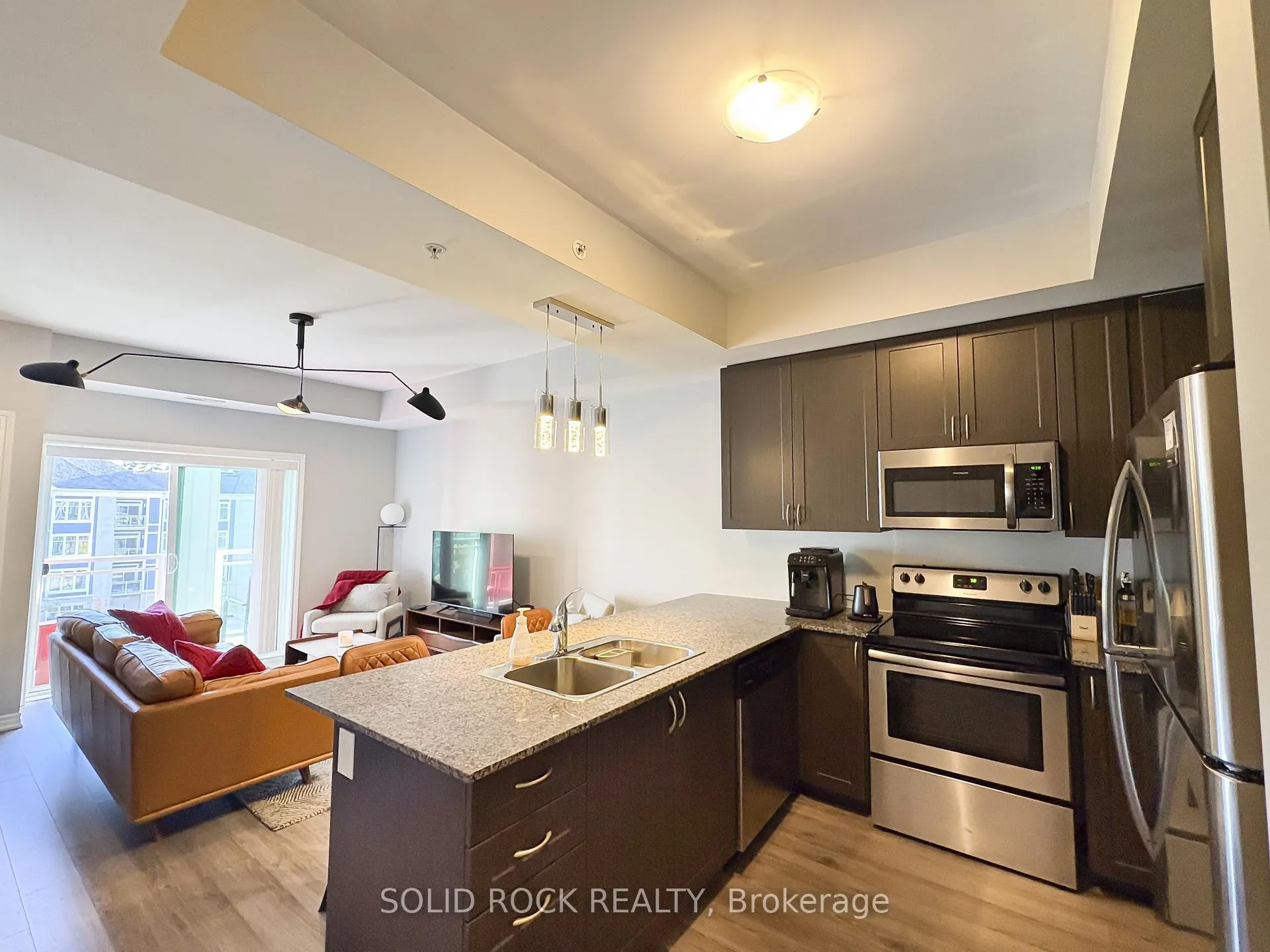 Photo 4 of Unit 403, 670 Gordon Street, Whitby, Port Whitby — HOMEH