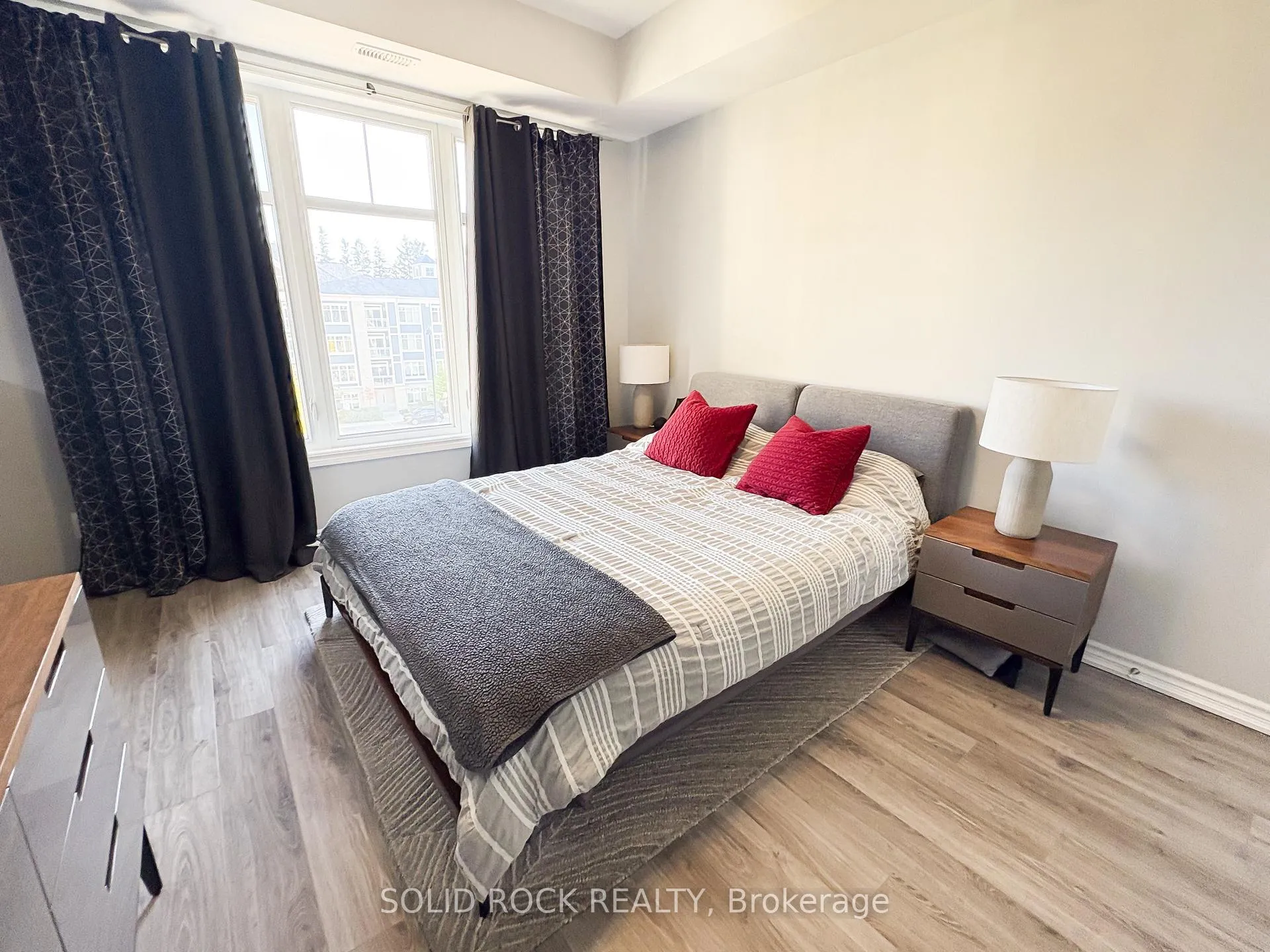 Photo 11 of Unit 403, 670 Gordon Street, Whitby, Port Whitby — HOMEH