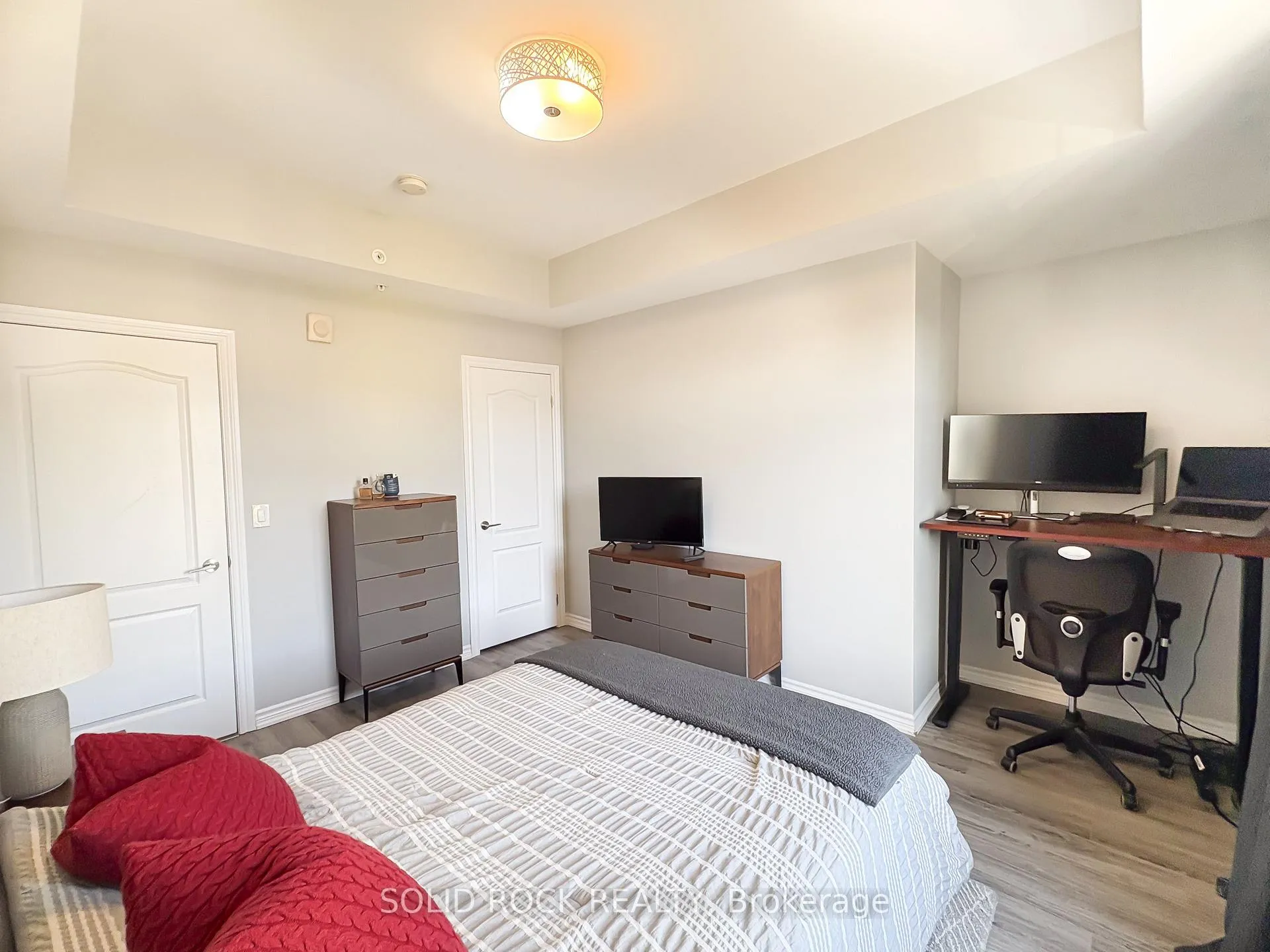 Photo 12 of Unit 403, 670 Gordon Street, Whitby, Port Whitby — HOMEH
