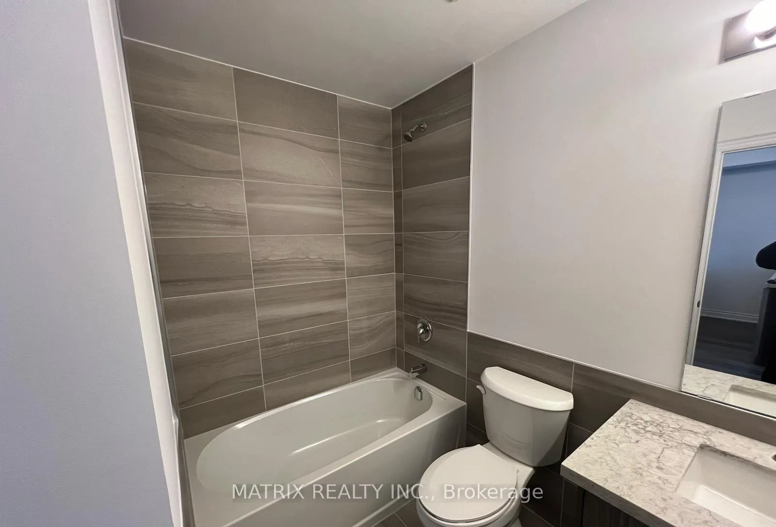Photo 13 of Unit 308, 470 Dundas Street E, Hamilton, Waterdown — HOMEH