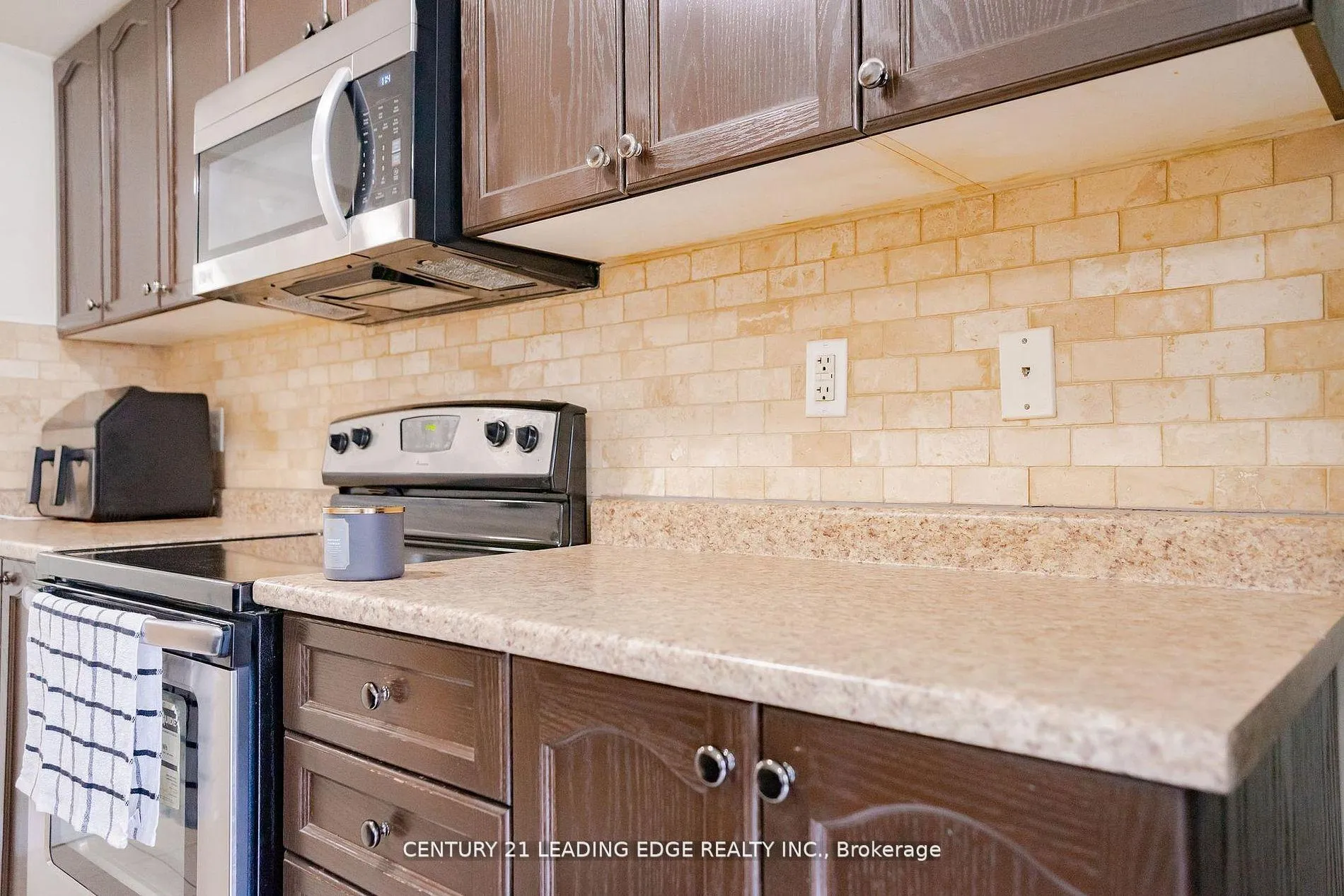 Photo 13 of 488 Riverlands Avenue, Markham, Cornell — HOMEH