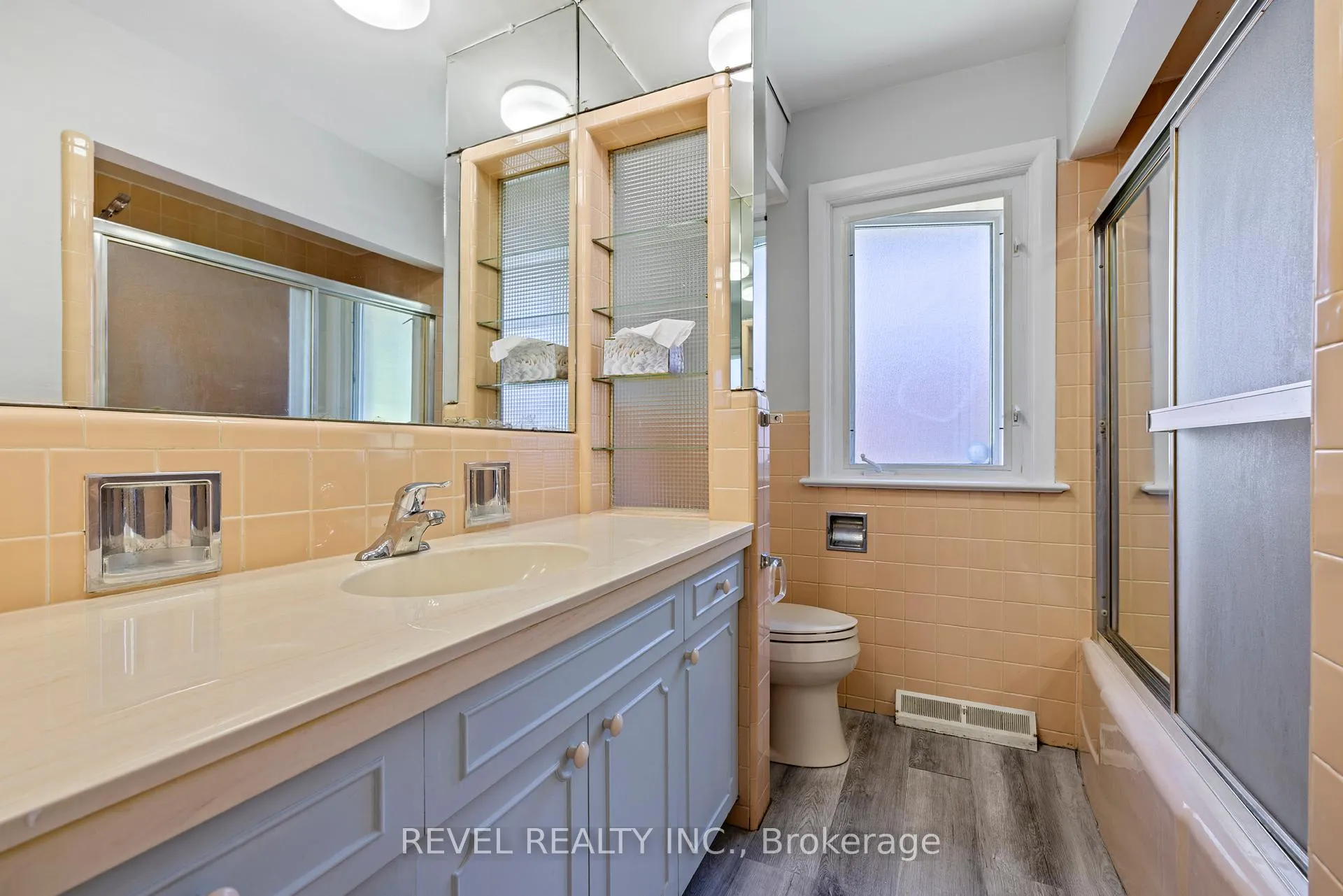 Photo 15 of 40 Bertram Drive, Hamilton, Dundas — HOMEH