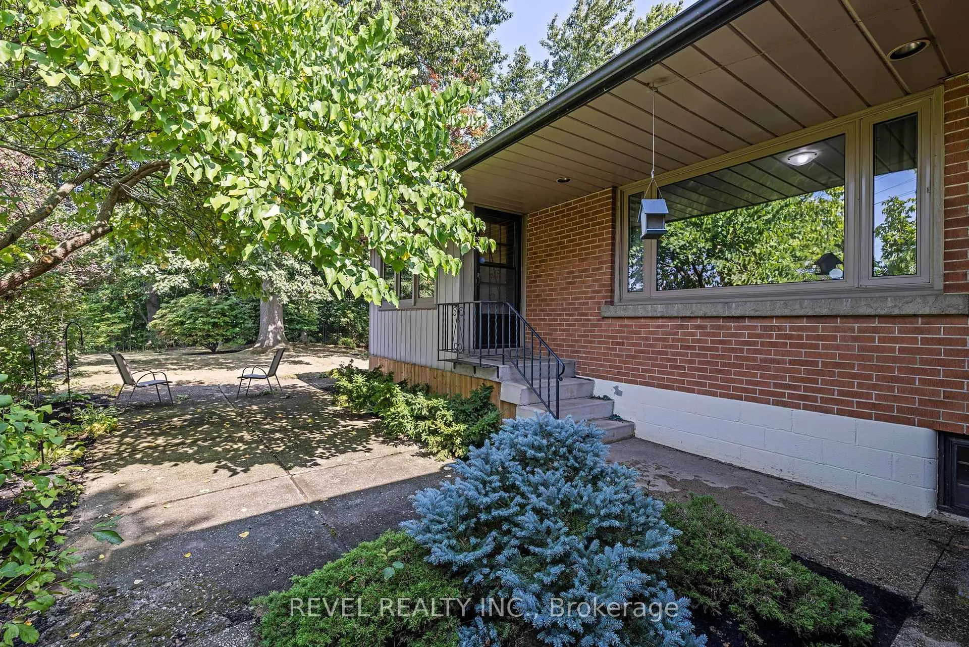 Photo 22 of 40 Bertram Drive, Hamilton, Dundas — HOMEH