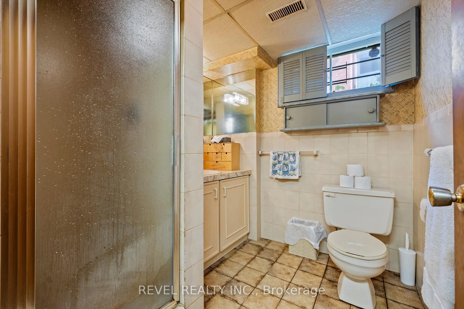 Photo 26 of 40 Bertram Drive, Hamilton, Dundas — HOMEH