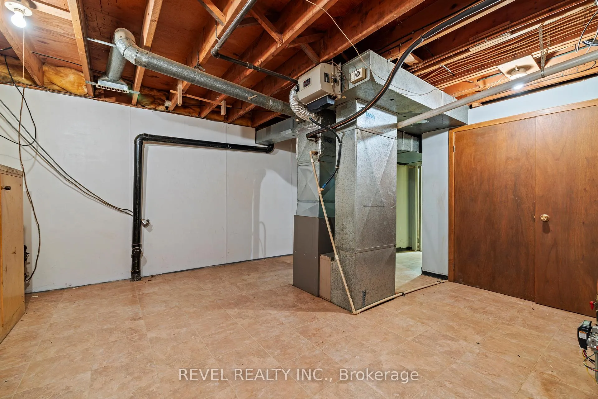 Photo 27 of 40 Bertram Drive, Hamilton, Dundas — HOMEH