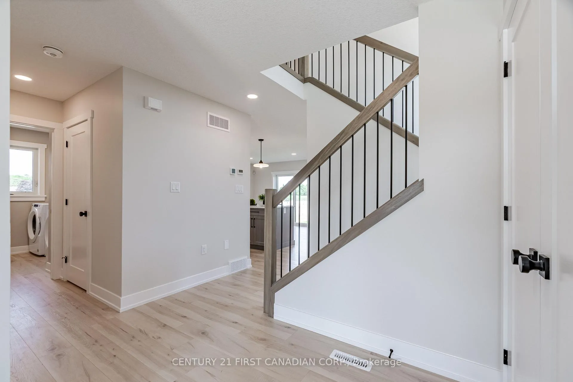 Photo 7 of 640 Ketter Way, Plympton-Wyoming, Plympton Wyoming — HOMEH