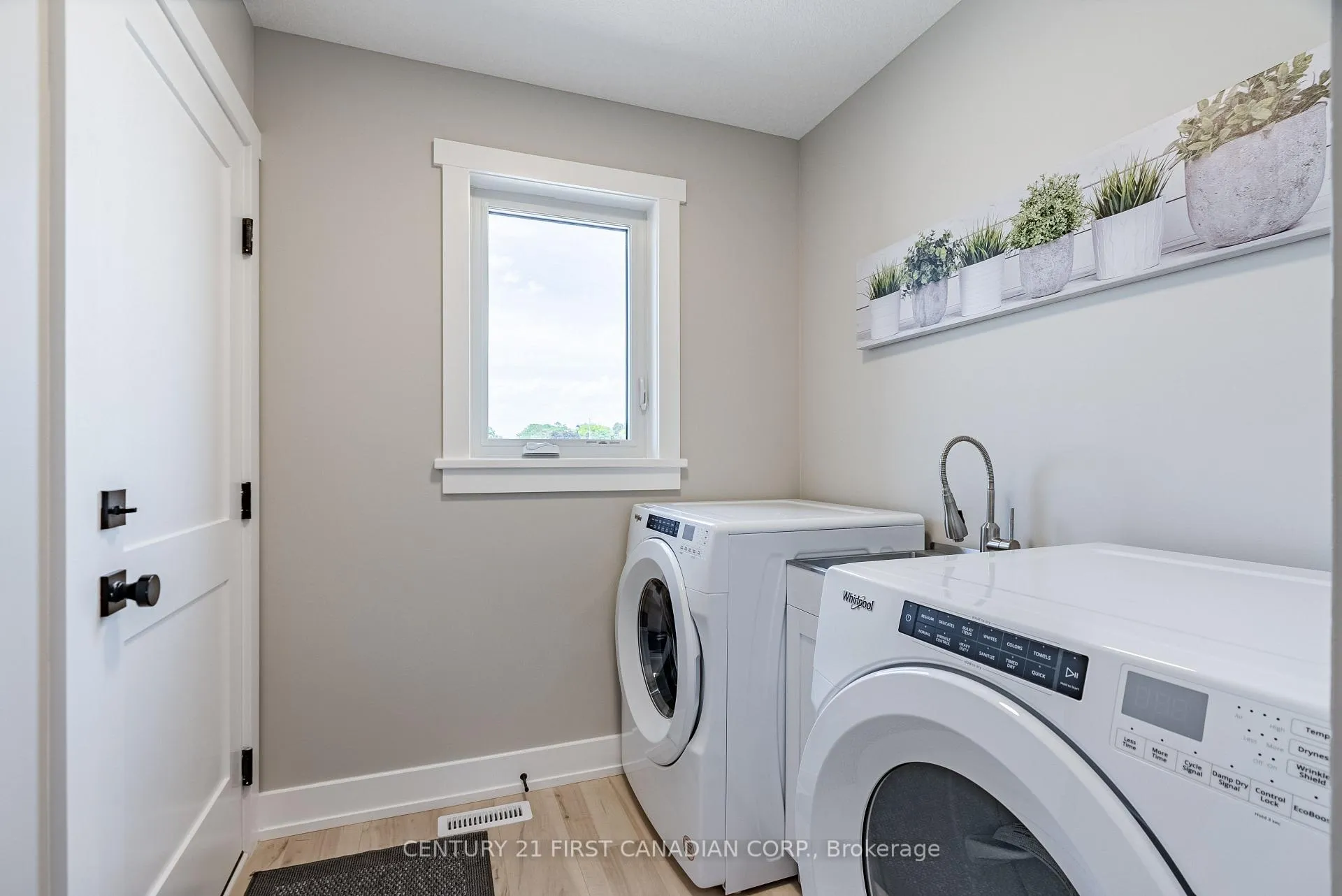 Photo 8 of 640 Ketter Way, Plympton-Wyoming, Plympton Wyoming — HOMEH