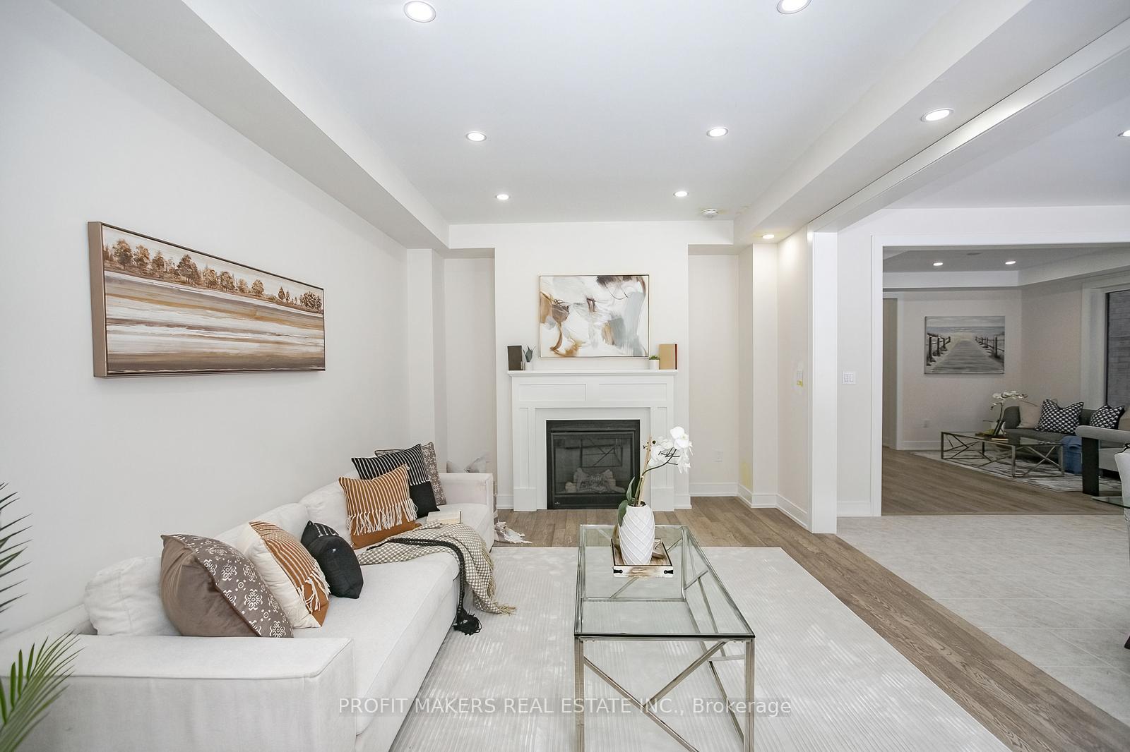 Photo 8 of 35 Stanley Leitch Drive, Kitchener, Mill Courtland Woodside Park — HOMEH