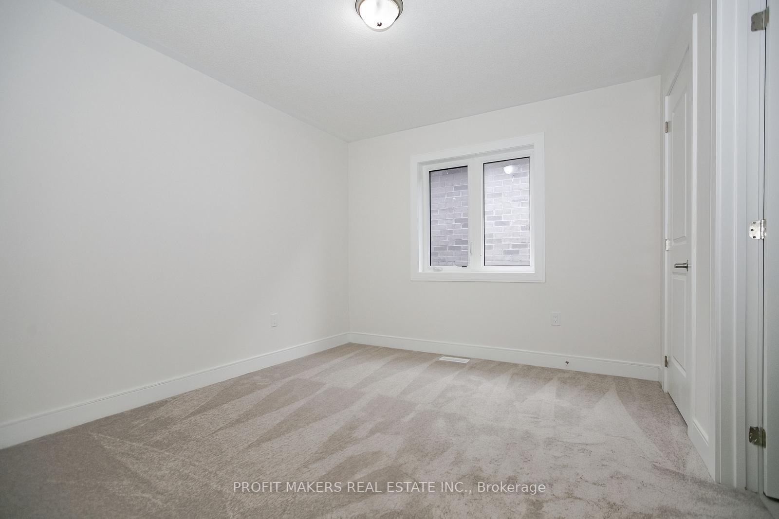 Photo 21 of 35 Stanley Leitch Drive, Kitchener, Mill Courtland Woodside Park — HOMEH