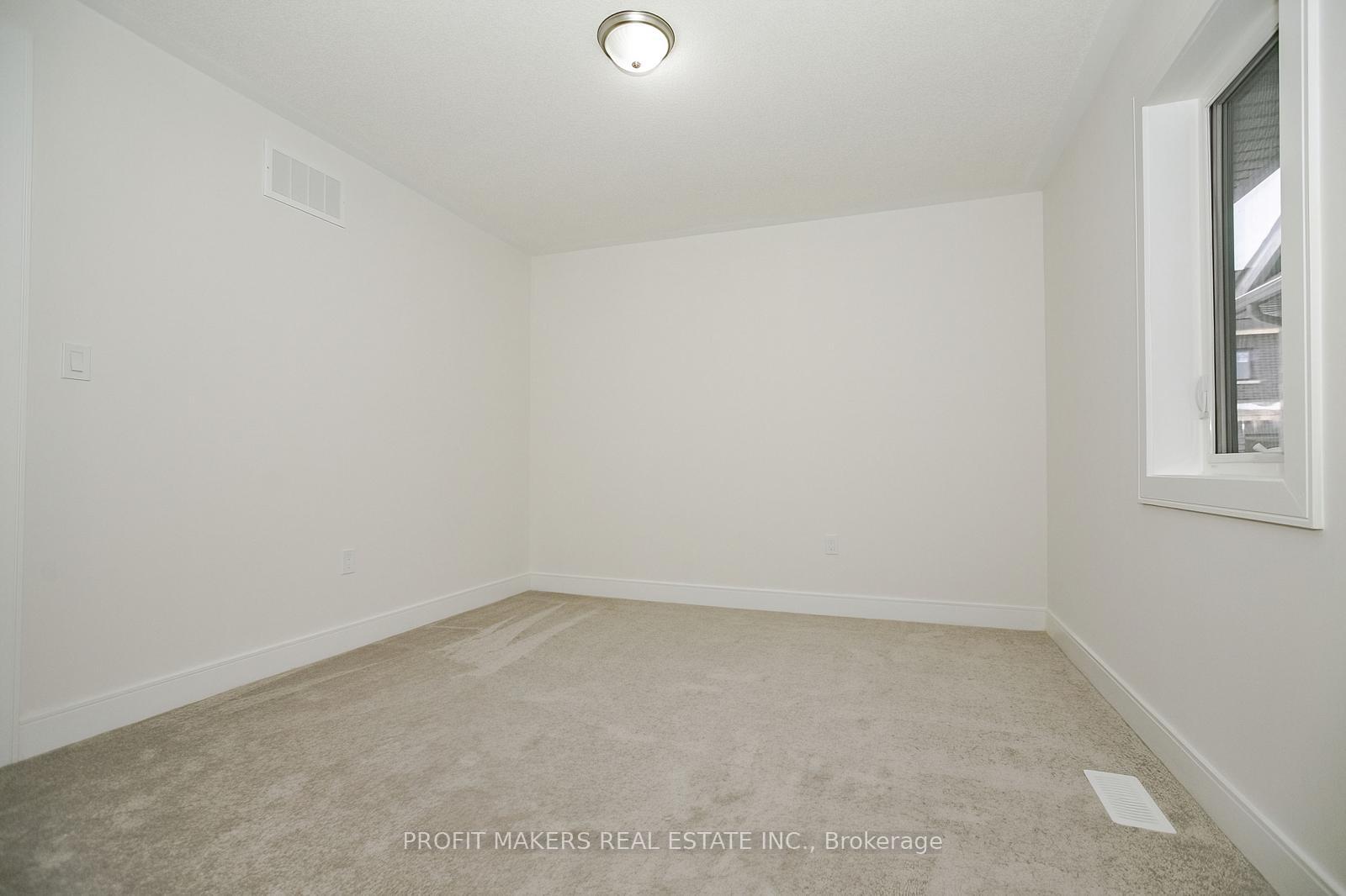 Photo 22 of 35 Stanley Leitch Drive, Kitchener, Mill Courtland Woodside Park — HOMEH