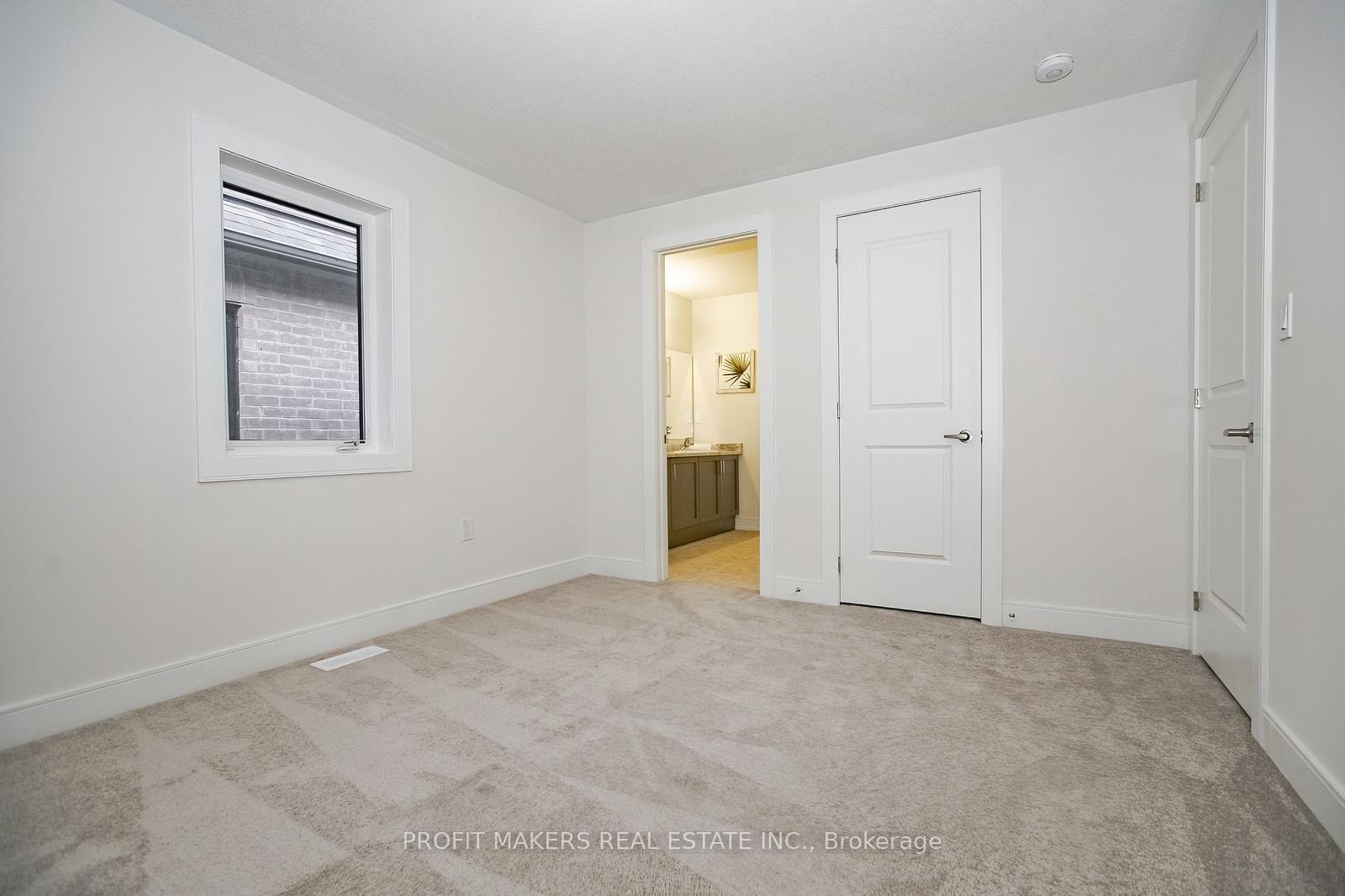 Photo 23 of 35 Stanley Leitch Drive, Kitchener, Mill Courtland Woodside Park — HOMEH
