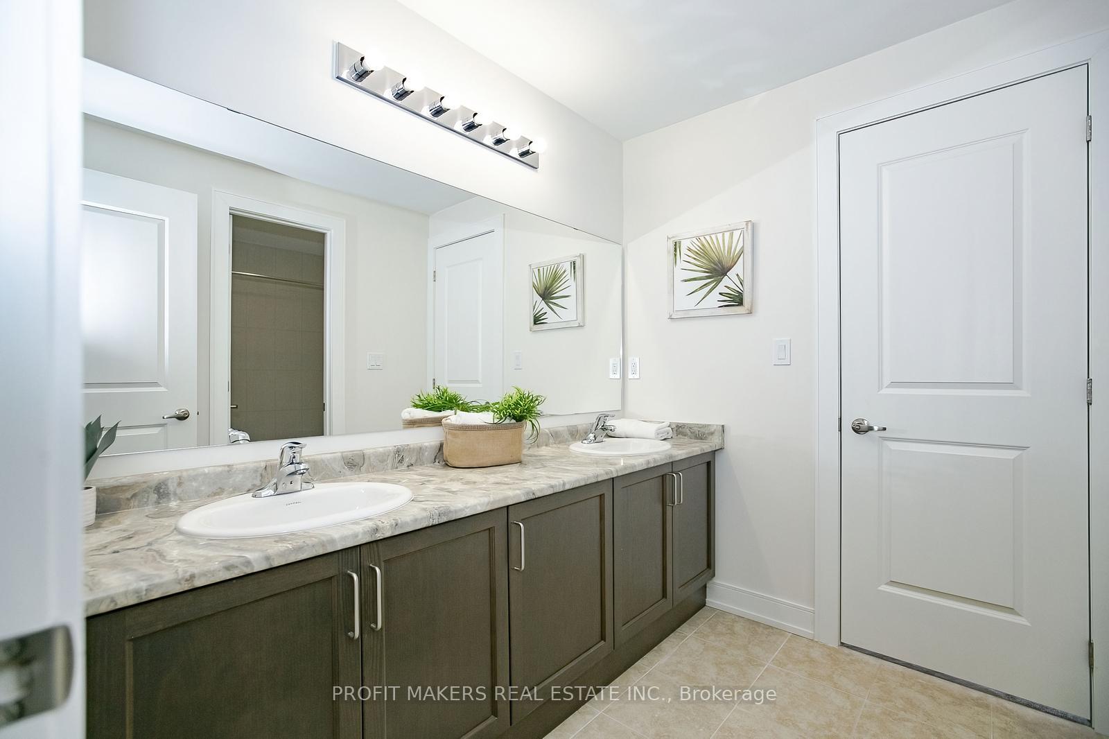 Photo 24 of 35 Stanley Leitch Drive, Kitchener, Mill Courtland Woodside Park — HOMEH
