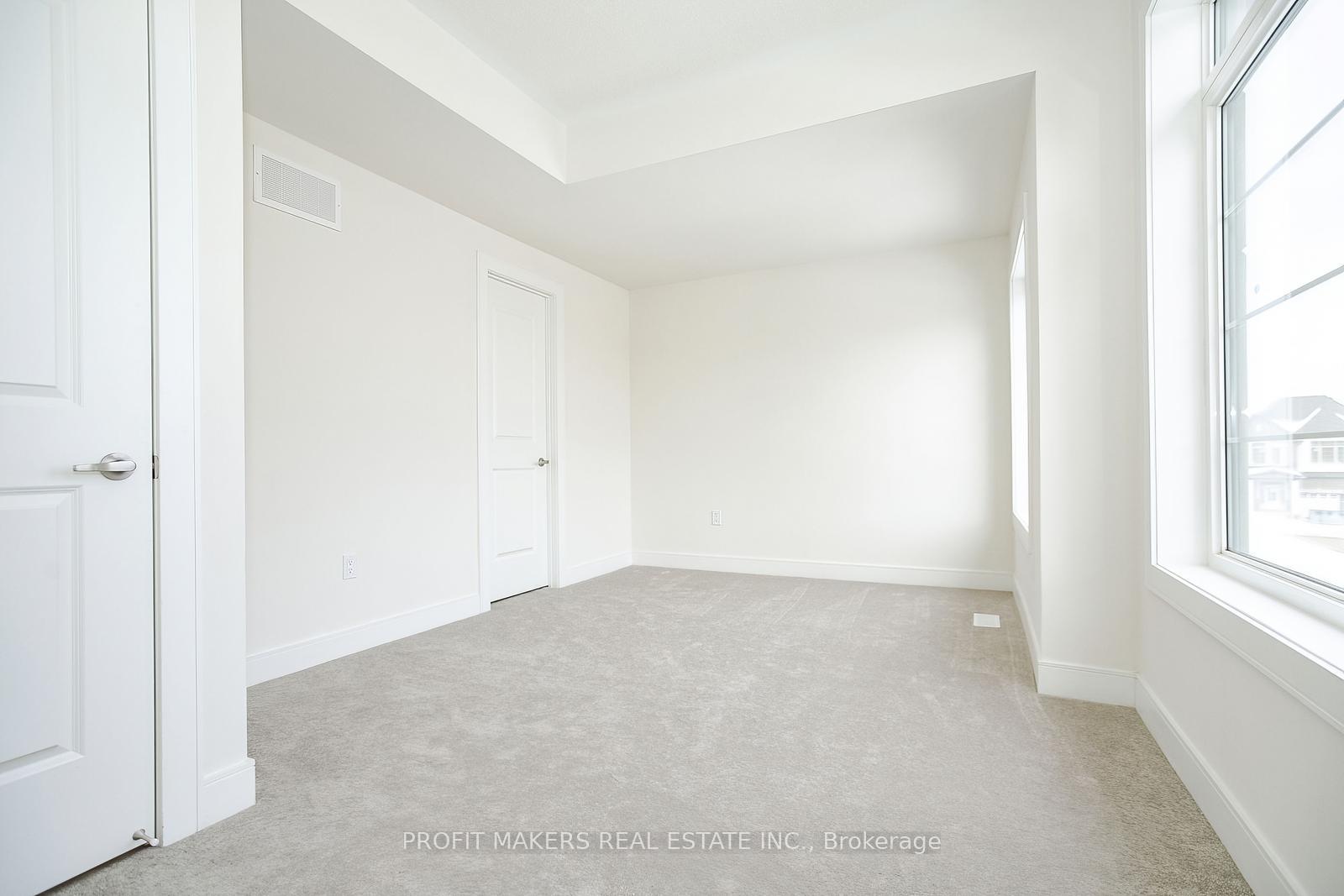 Photo 27 of 35 Stanley Leitch Drive, Kitchener, Mill Courtland Woodside Park — HOMEH