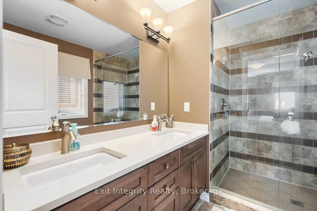 Photo 11 of 299 Moorlands Crescent, Kitchener — HOMEH