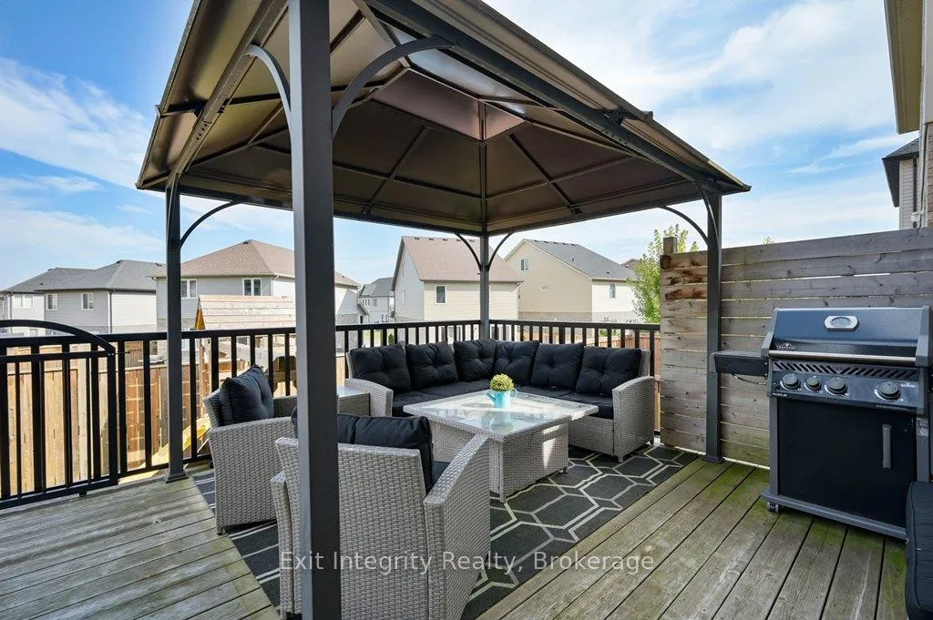 Photo 21 of 299 Moorlands Crescent, Kitchener — HOMEH