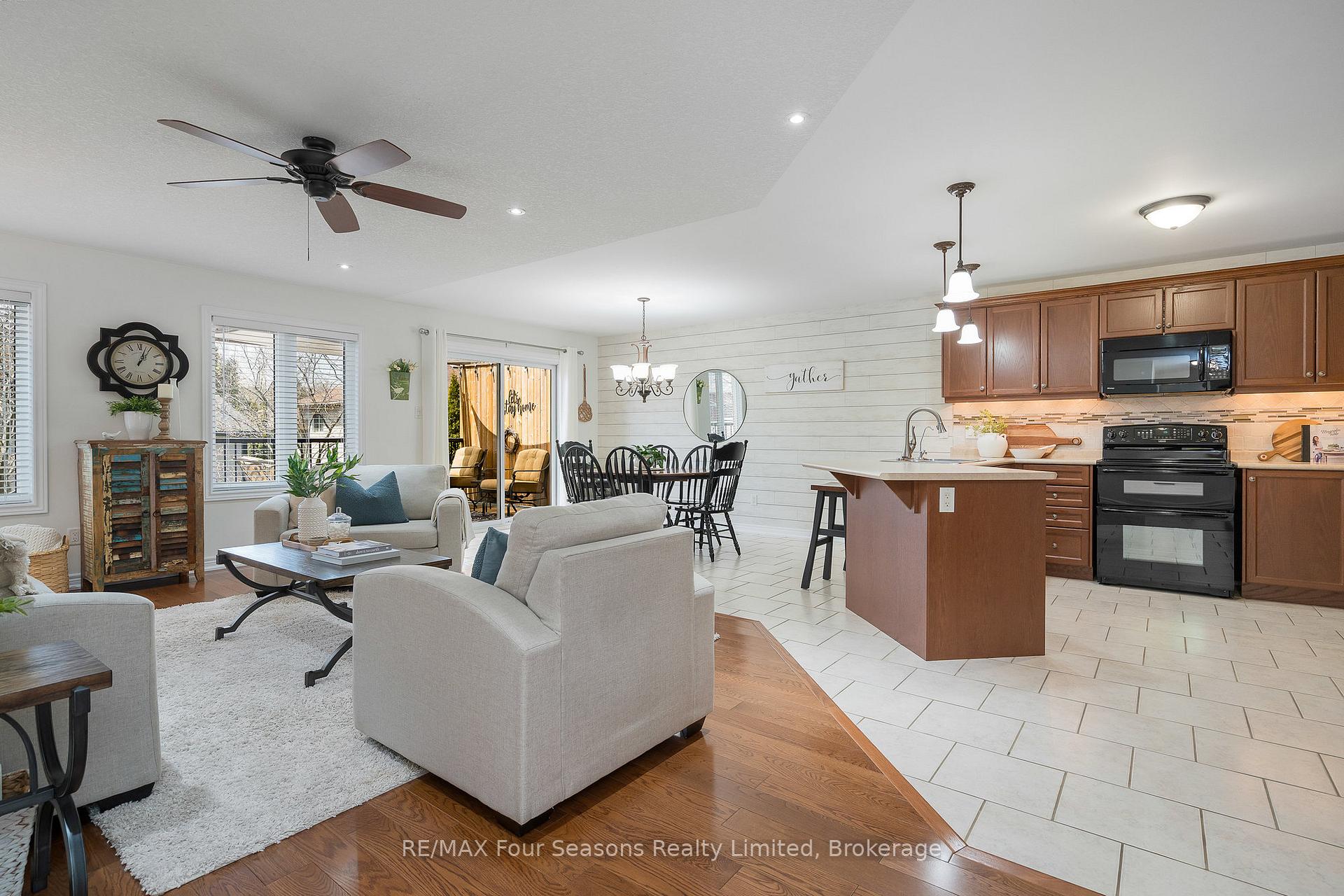Photo 9 of 234 Dominion Drive, Clearview, Stayner — HOMEH