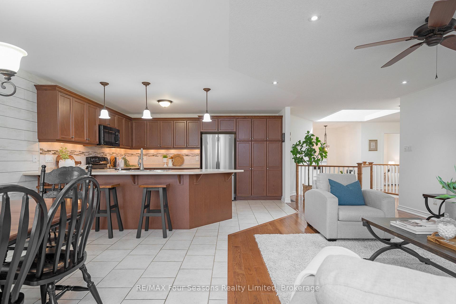 Photo 16 of 234 Dominion Drive, Clearview, Stayner — HOMEH