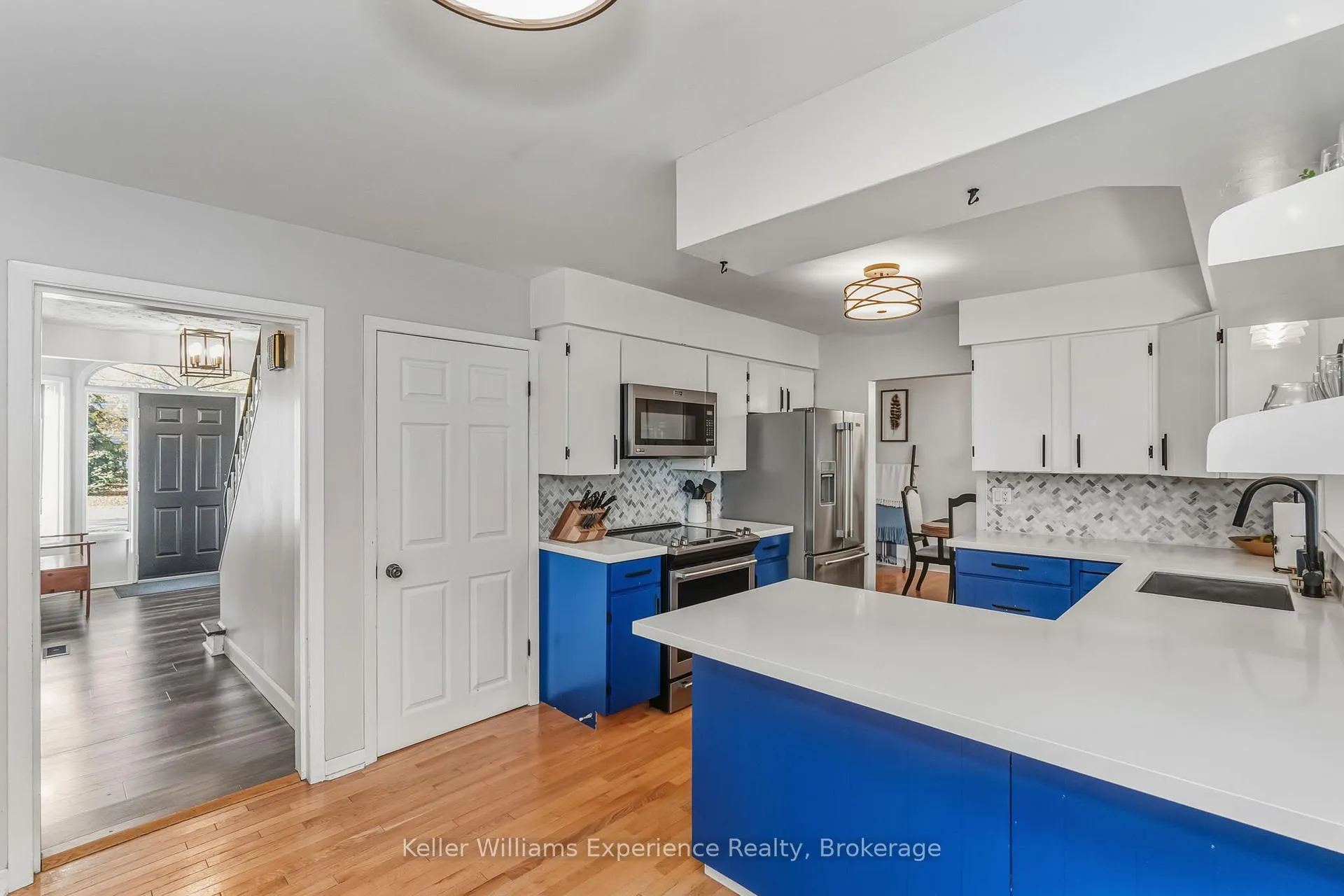 Photo 9 of 835 Dominion Avenue, Midland — HOMEH