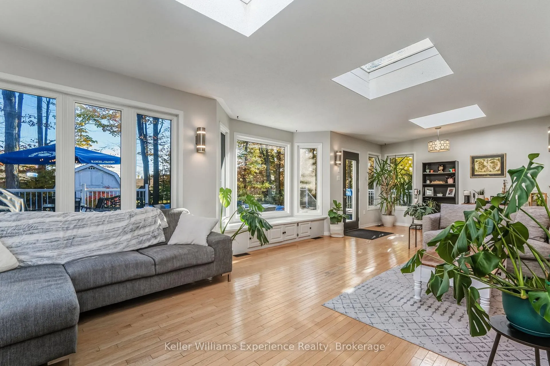 Photo 18 of 835 Dominion Avenue, Midland — HOMEH